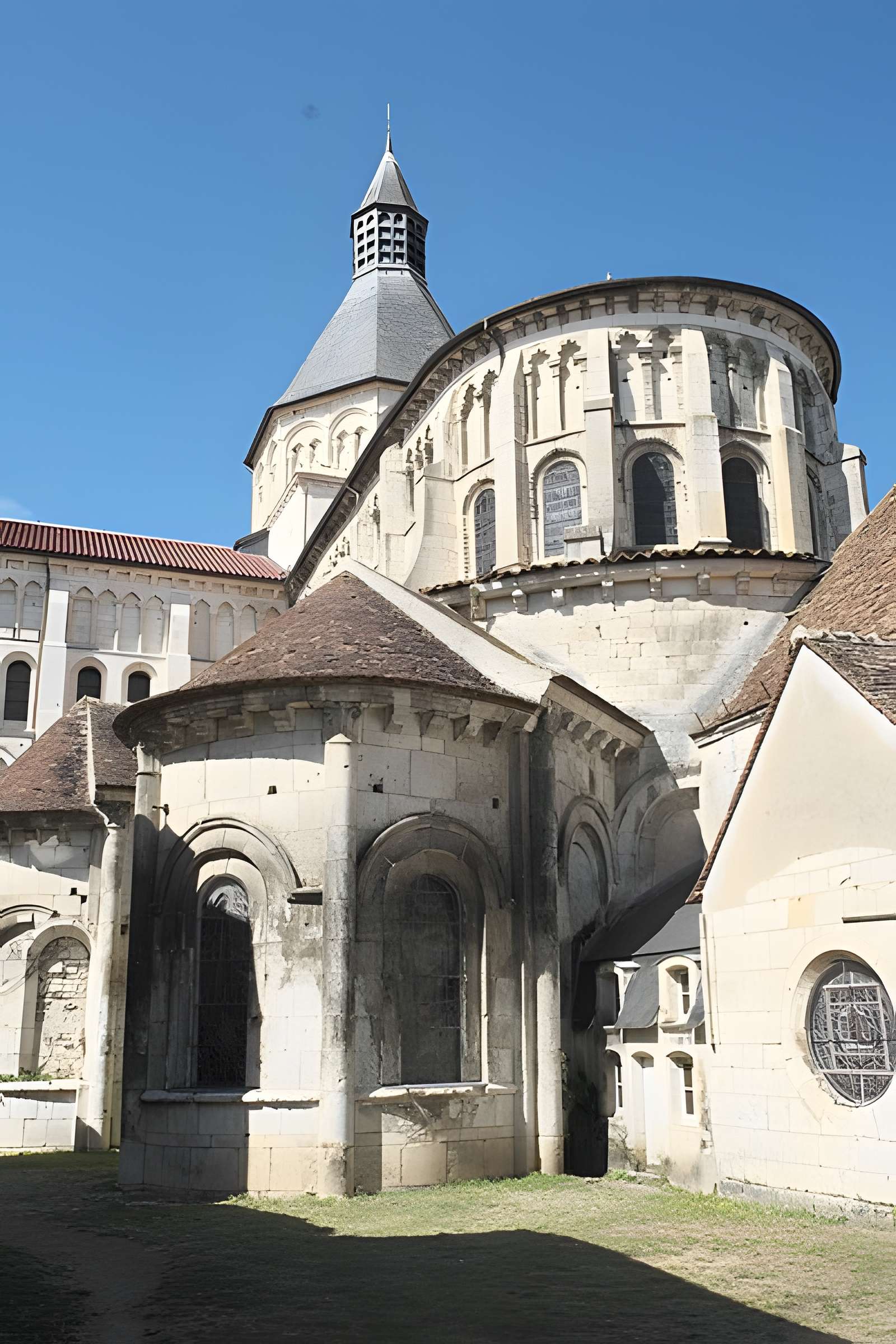 Eglise priorale Sainte-Croix