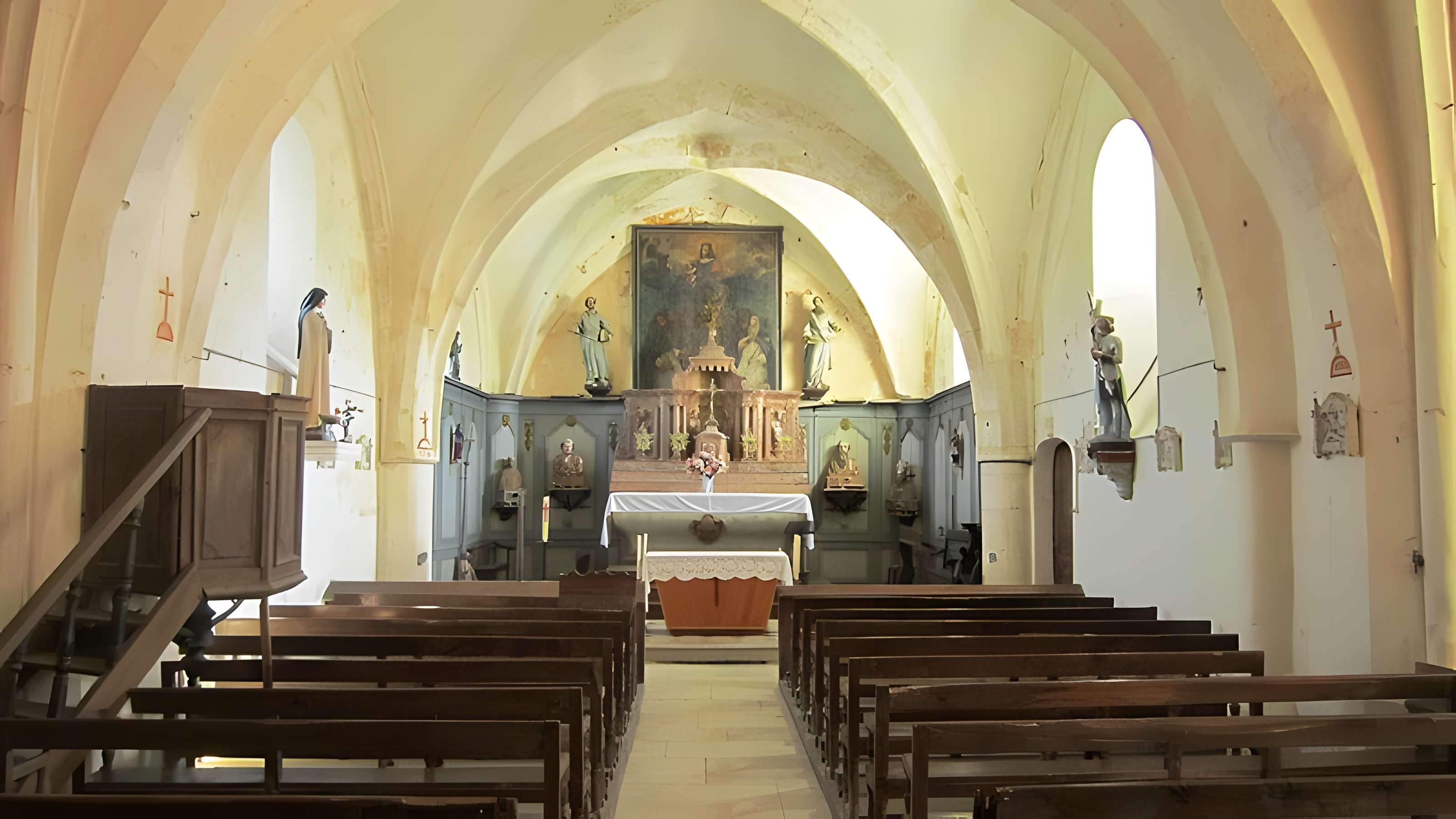 Église Saint-Pierre de Noiron-sur-Seine