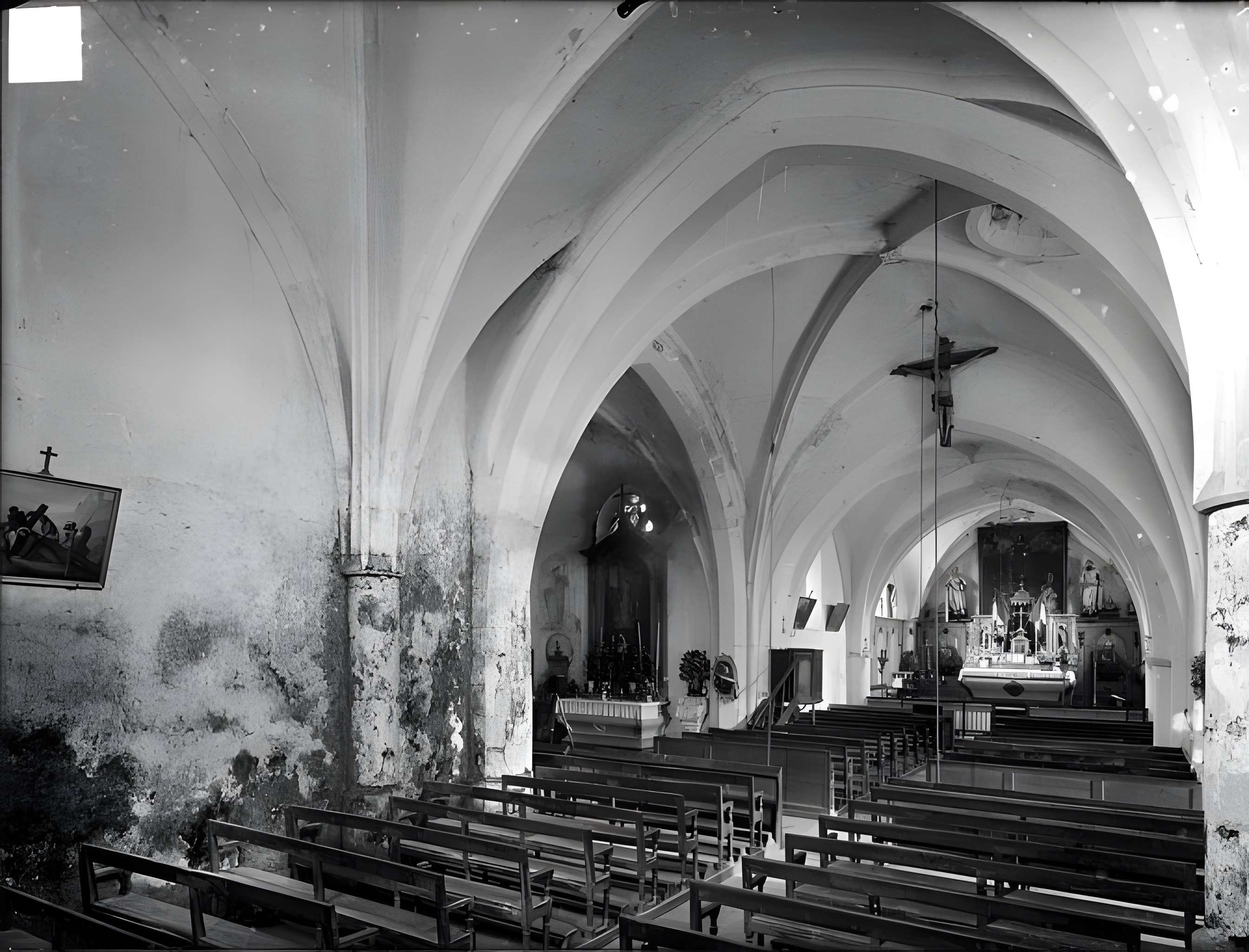 Église Saint-Pierre de Noiron-sur-Seine