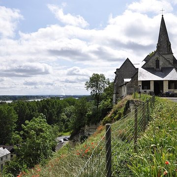 Église Saint-Pierre de Parnay