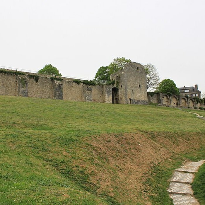 Photo de Remparts restes