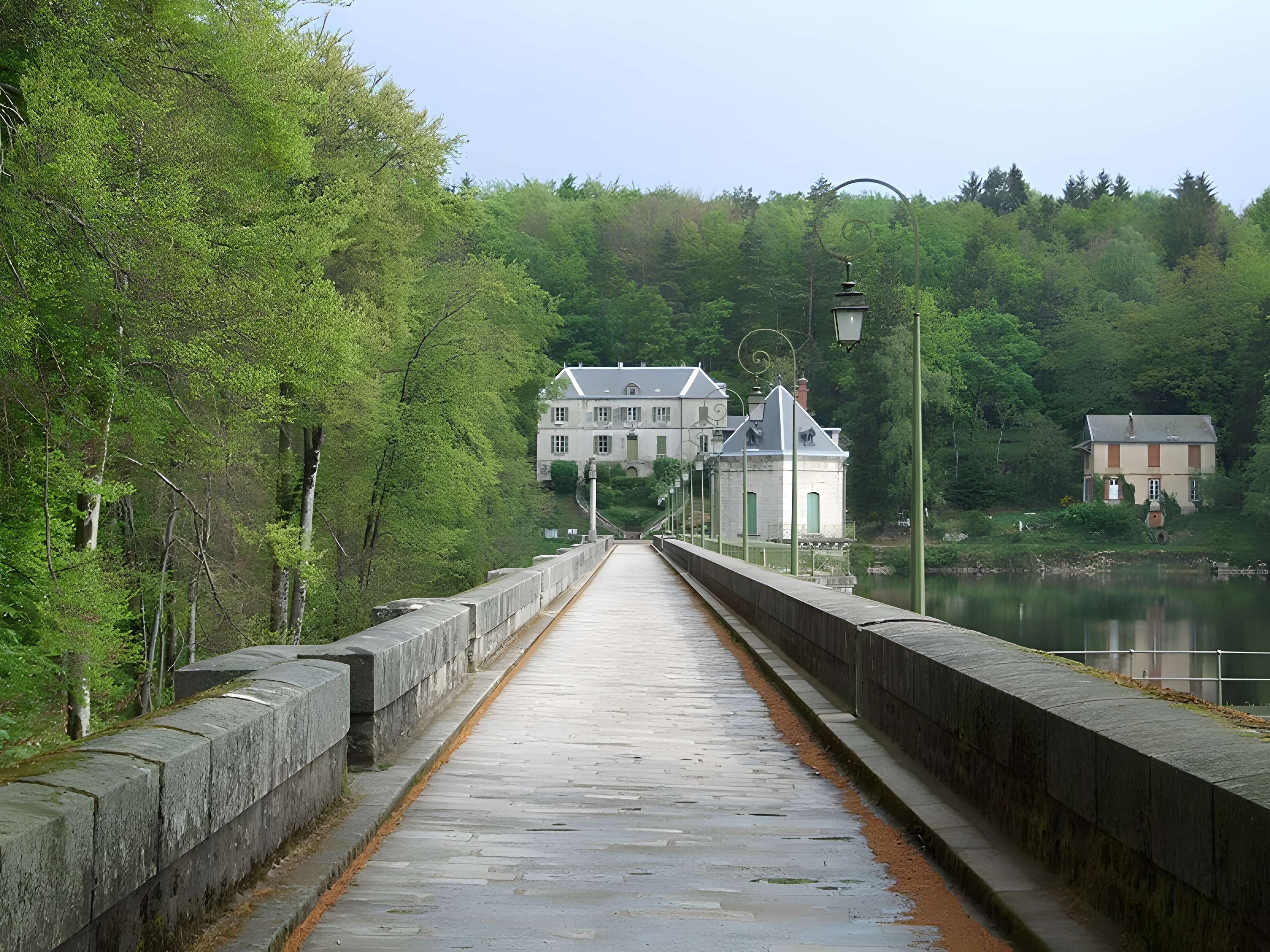 Barrage du lac des Settons