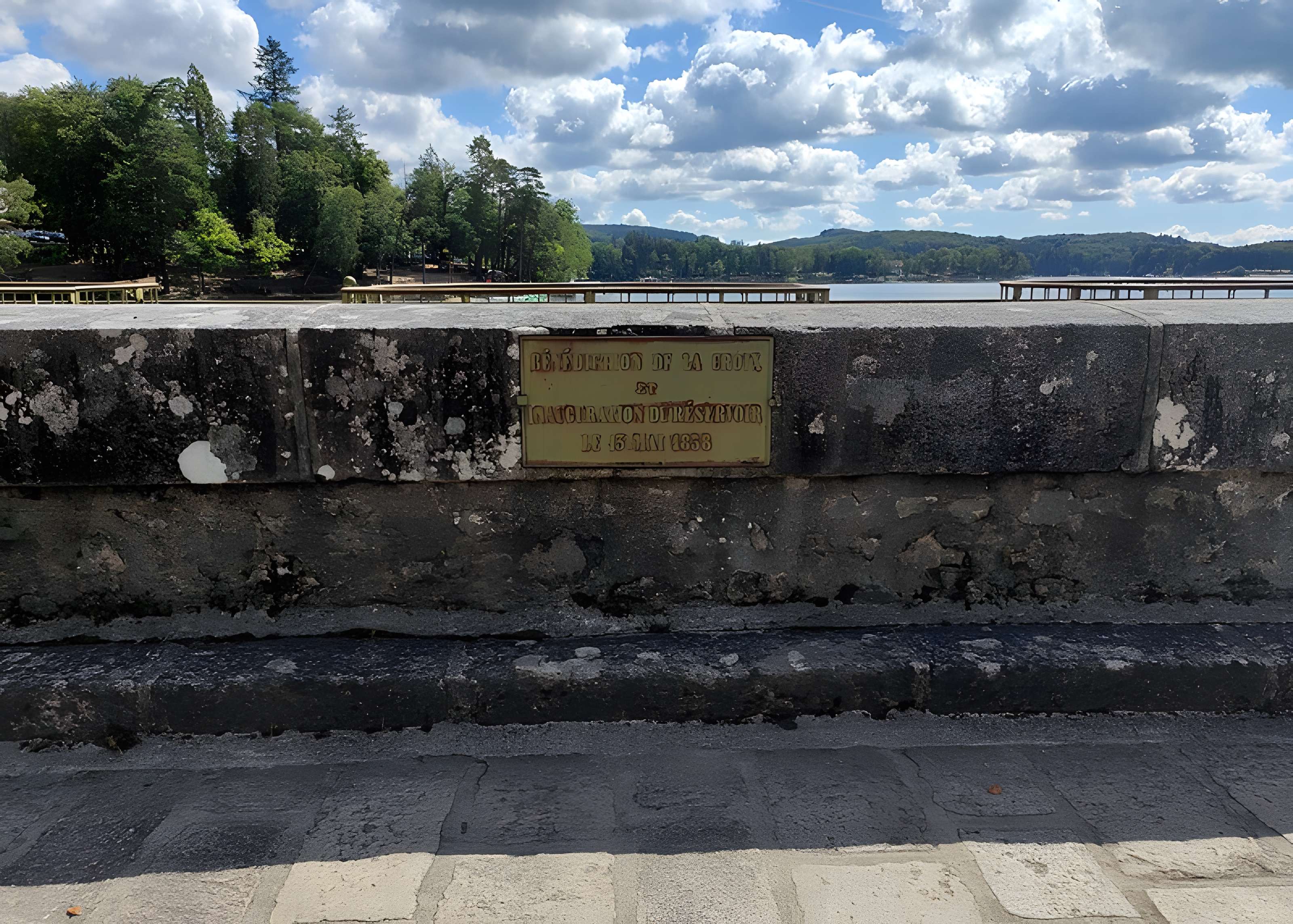 Barrage du lac des Settons