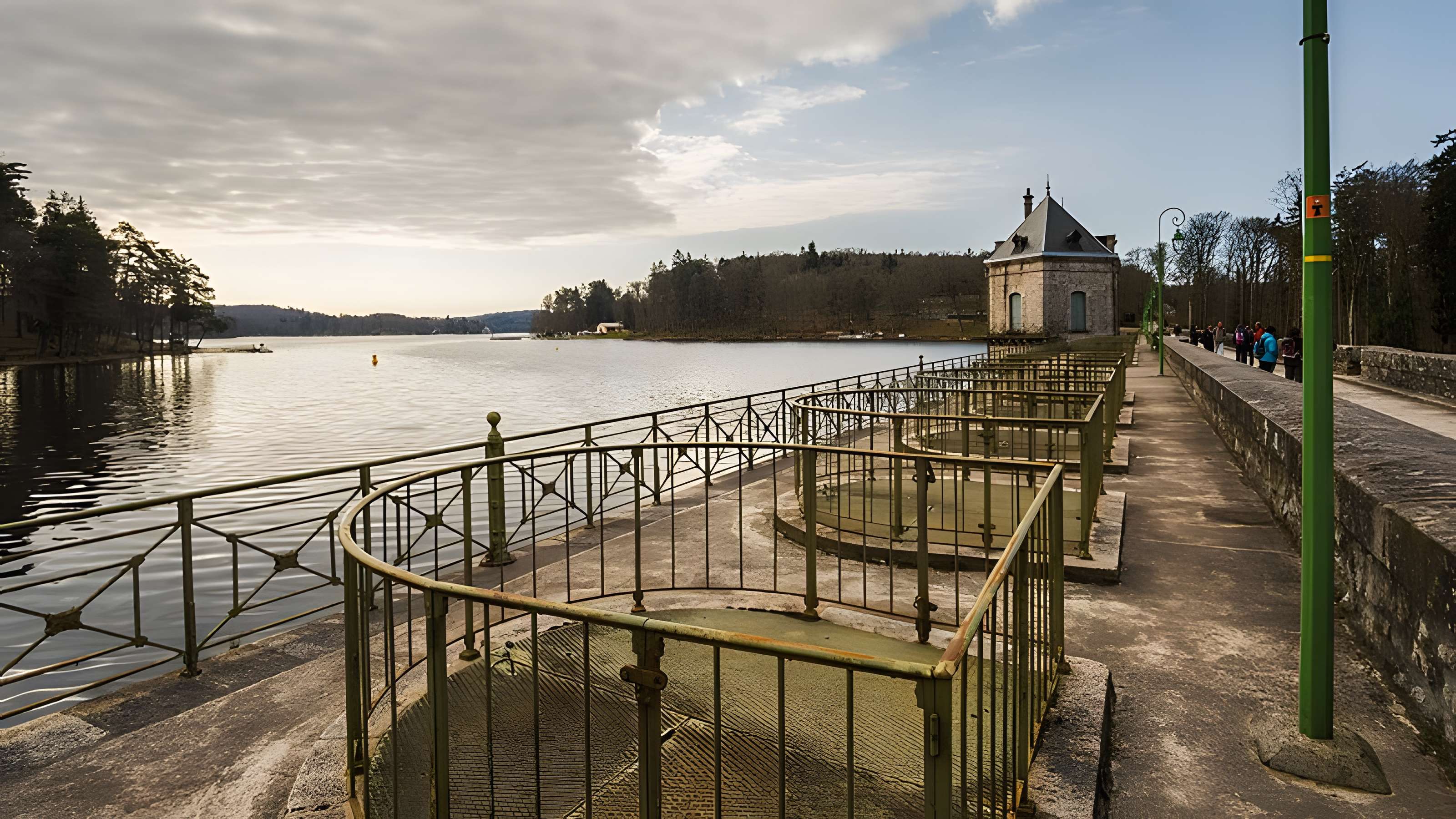 Barrage du lac des Settons