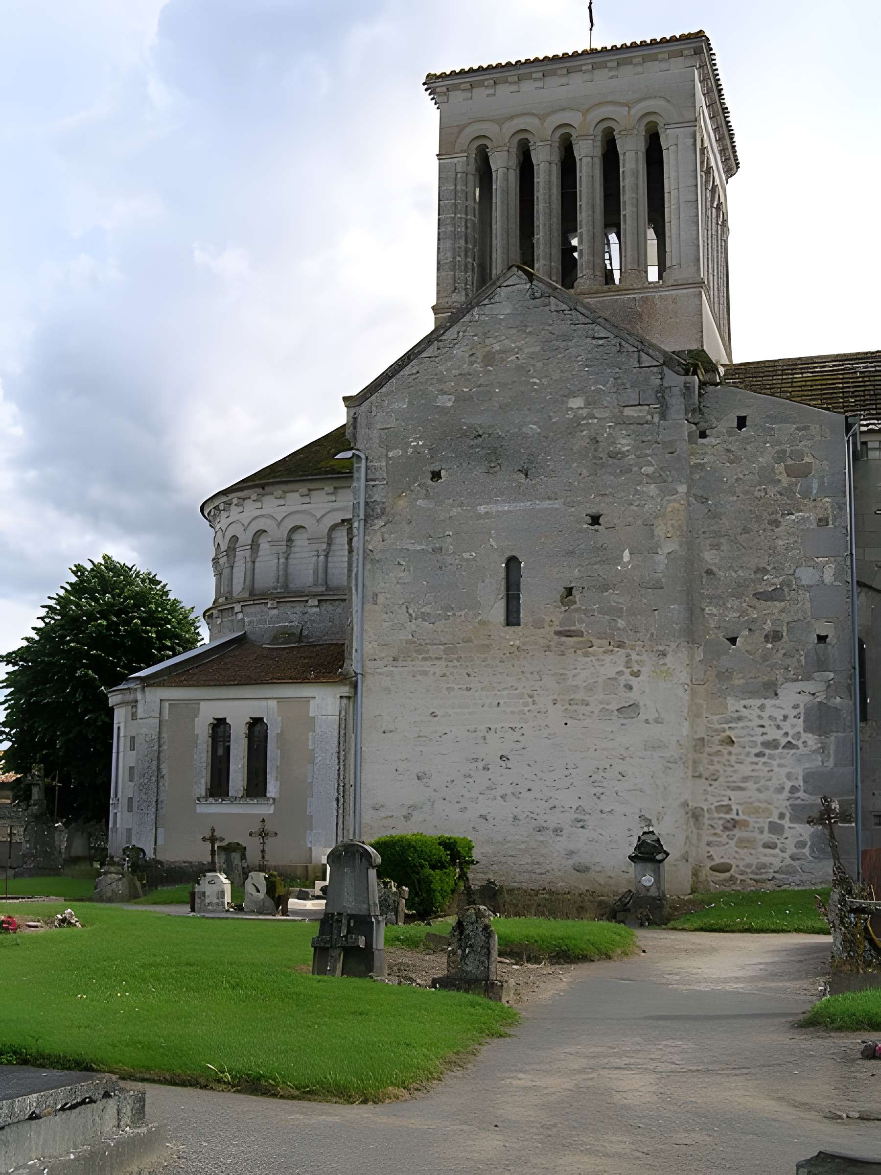 Église Saint-Pierre de Passirac