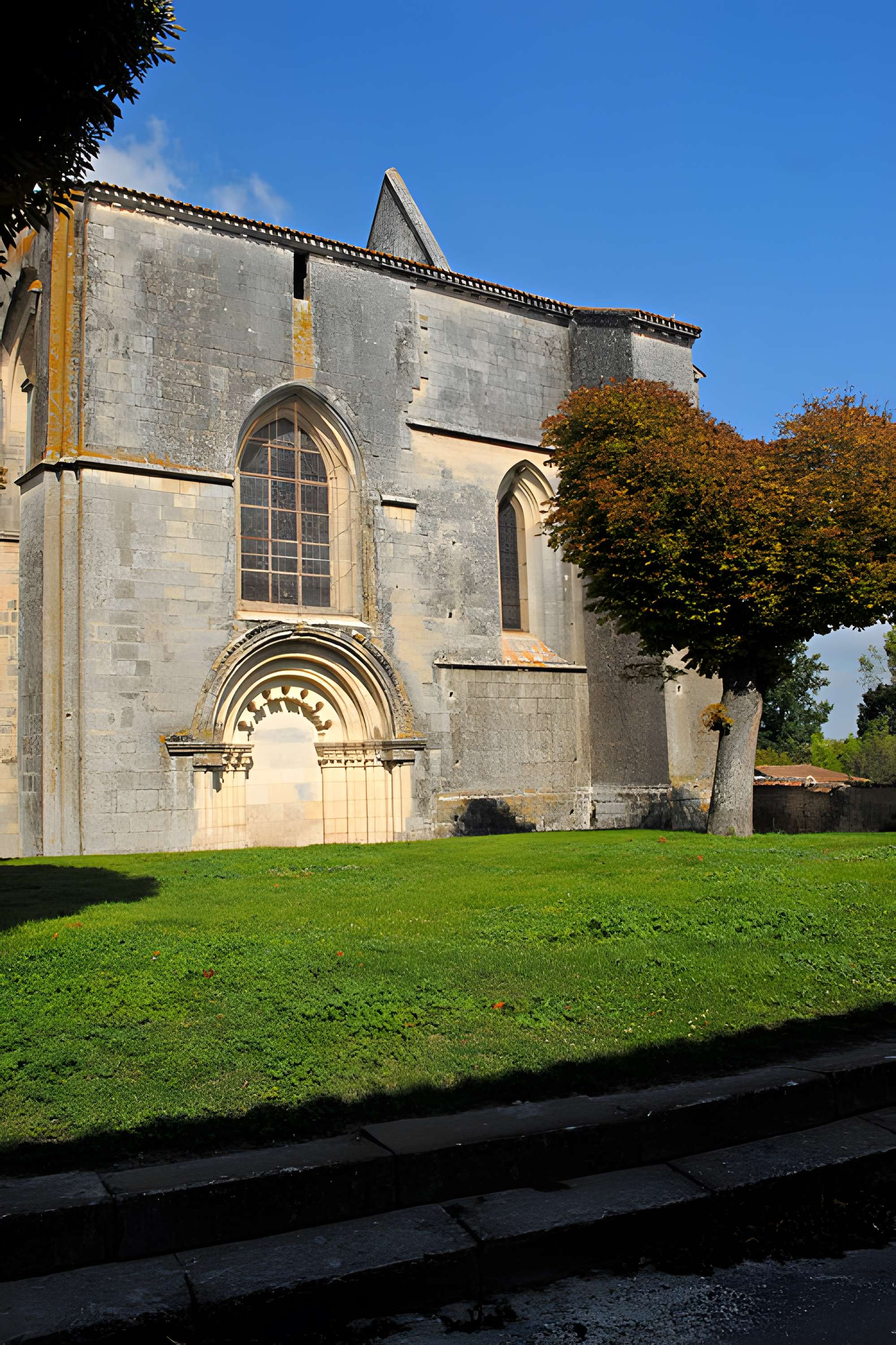 Église Saint-Pierre de Pérignac