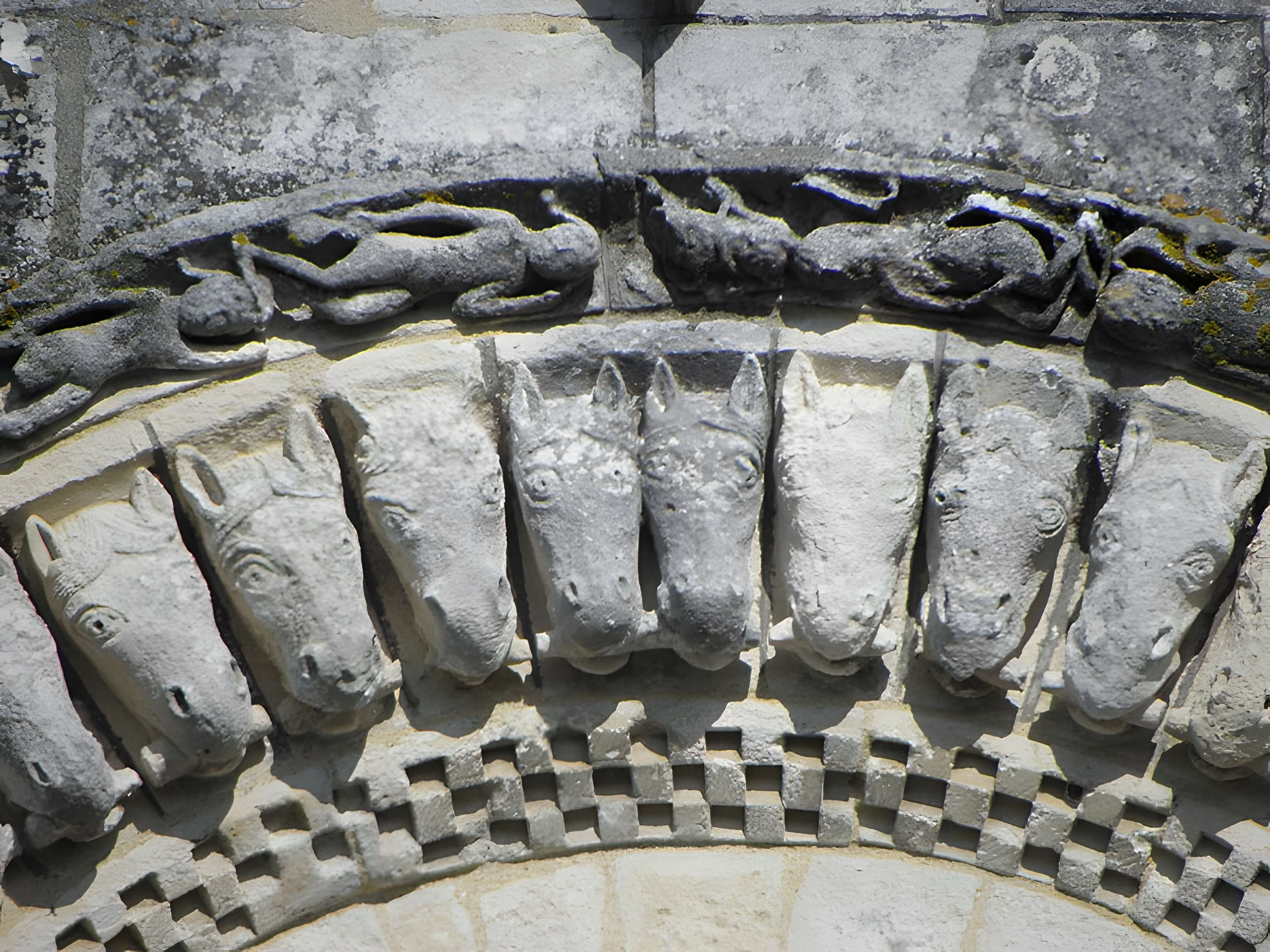 Église Saint-Pierre de Pérignac