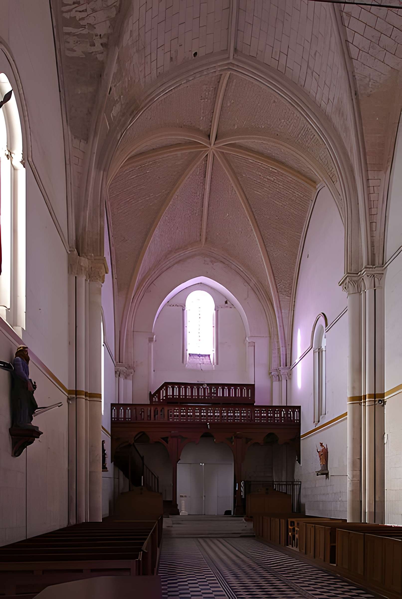 Église Saint-Pierre de Pérignac