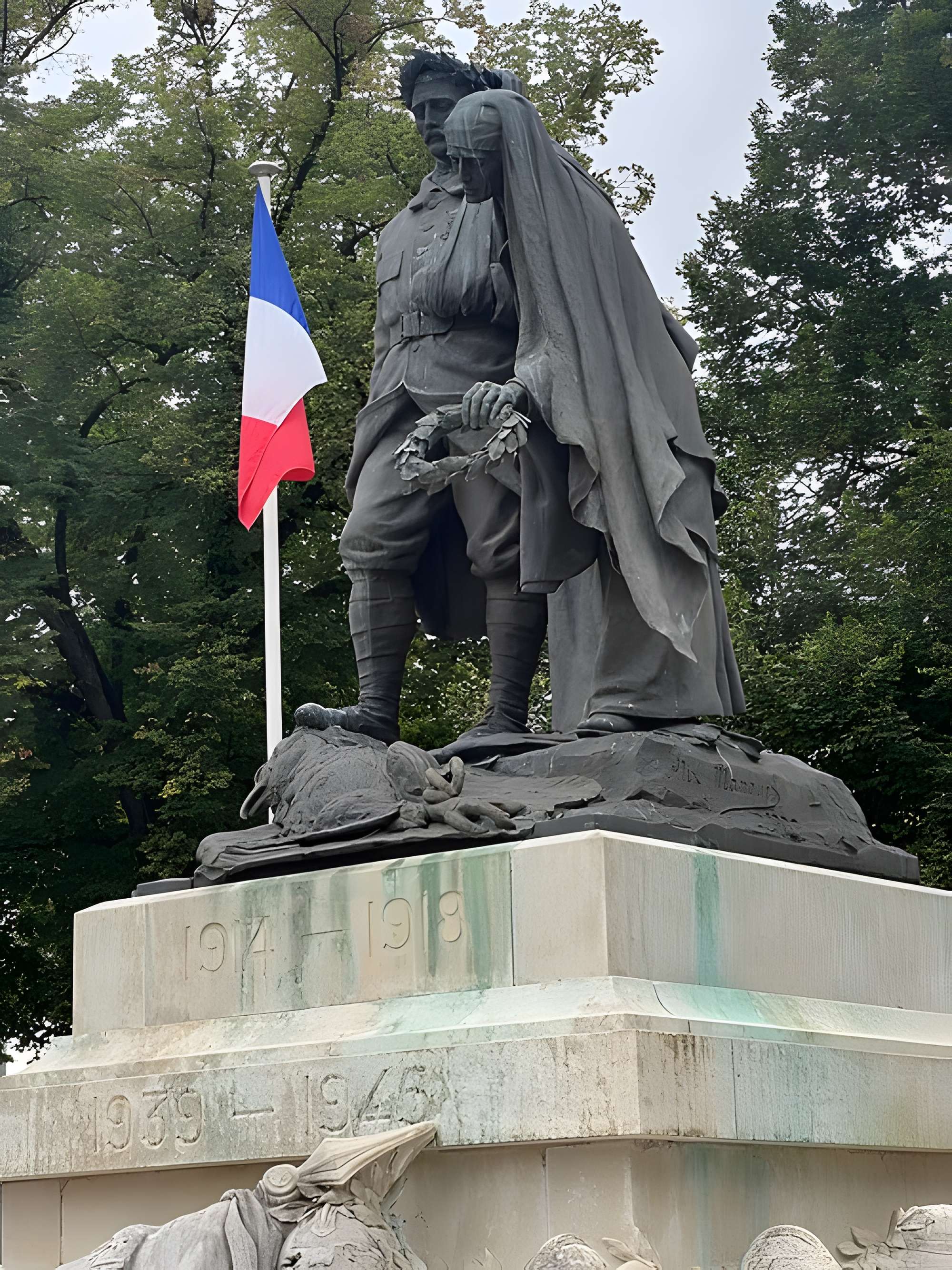 Monument aux morts de la Nièvre