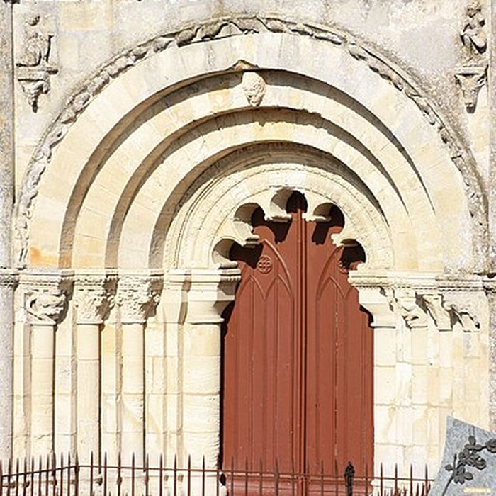 Photo de Église Saint-Pierre de Petit-Palais-et-Cornemps