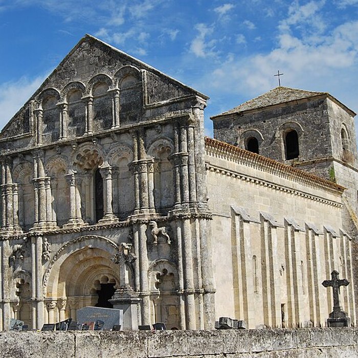 Photo de Église Saint-Pierre de Petit-Palais-et-Cornemps
