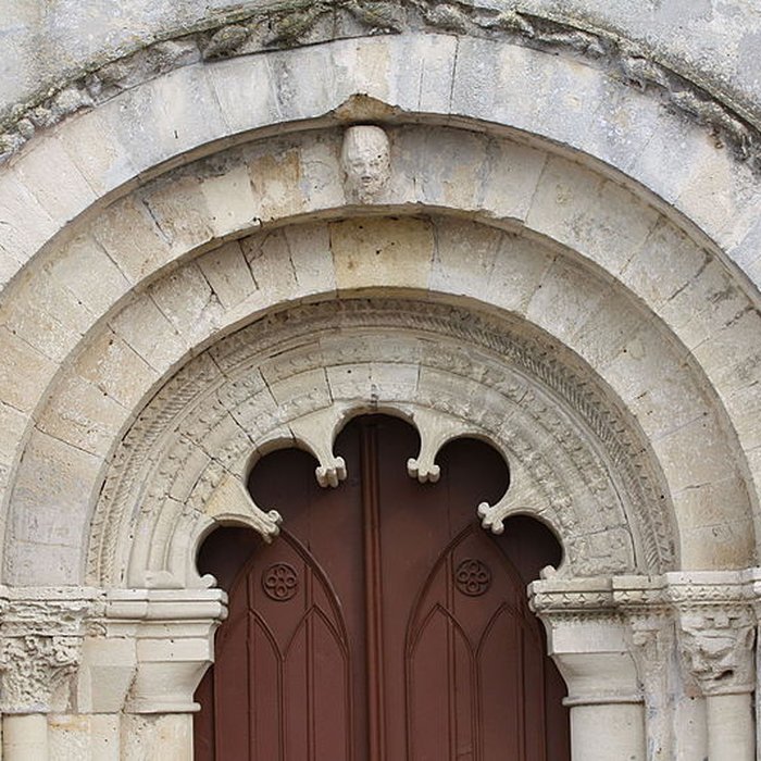 Photo de Église Saint-Pierre de Petit-Palais-et-Cornemps