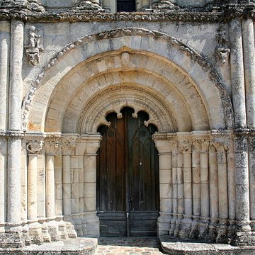 Église Saint-Pierre de Petit-Palais-et-Cornemps