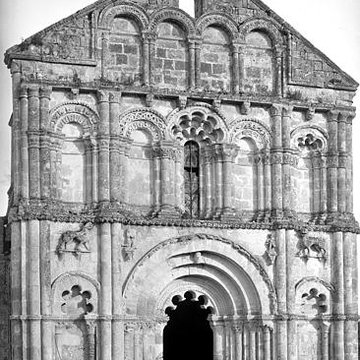 Église Saint-Pierre de Petit-Palais-et-Cornemps