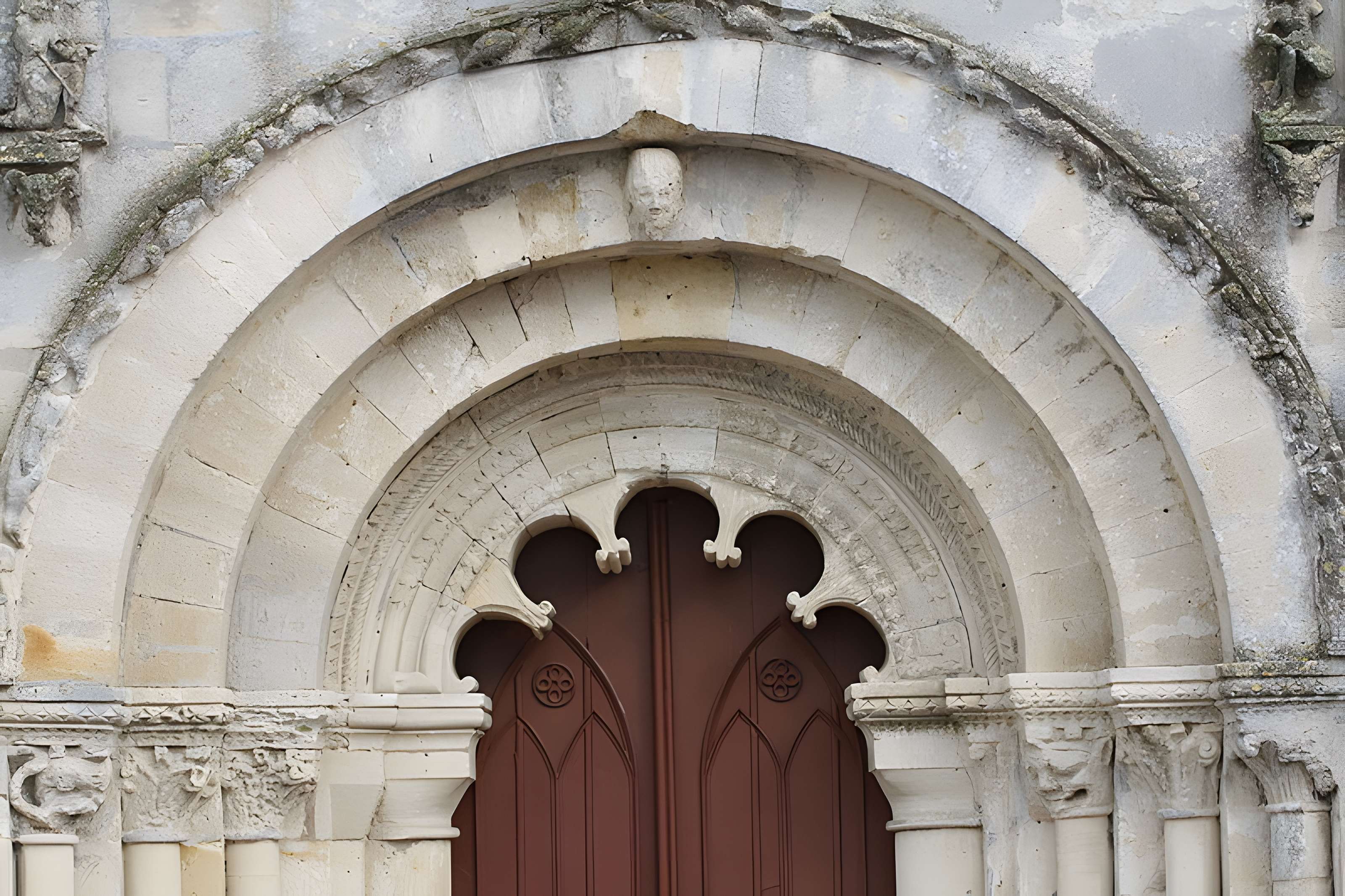 Église Saint-Pierre de Petit-Palais-et-Cornemps