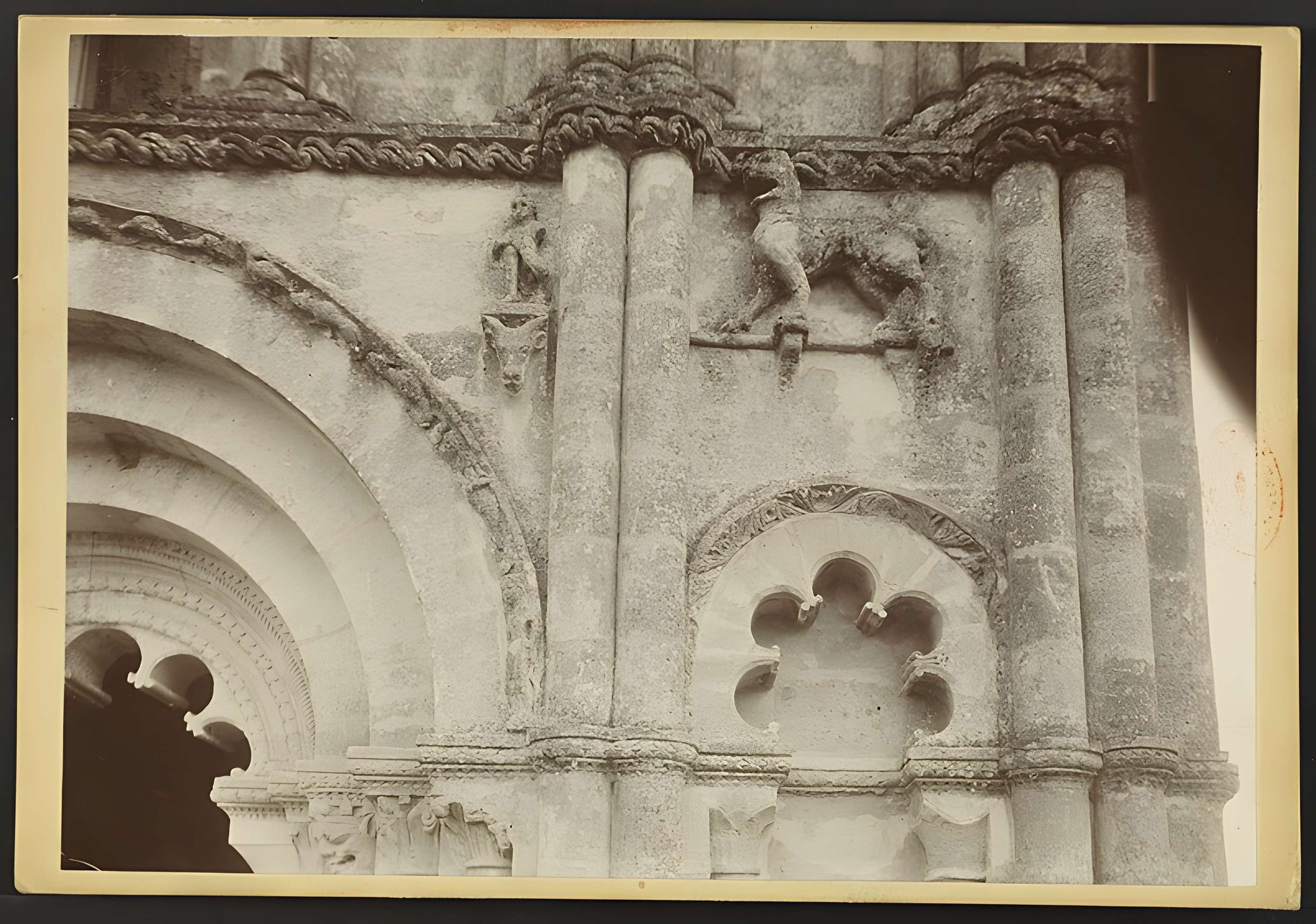 Église Saint-Pierre de Petit-Palais-et-Cornemps