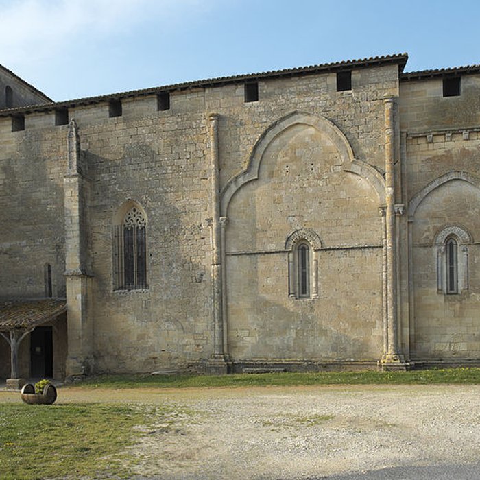 Photo de Église Saint-Pierre de Pujols