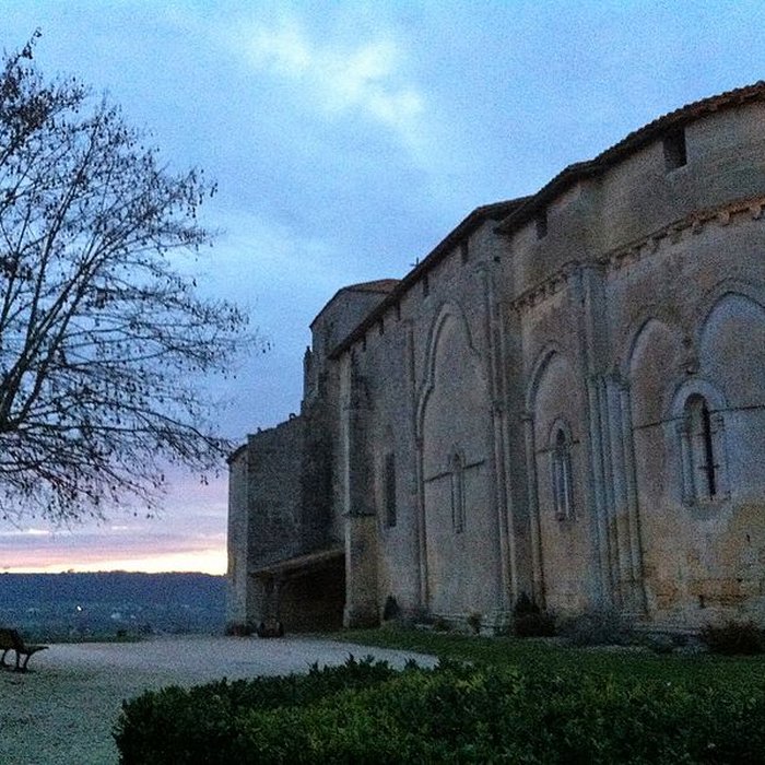 Photo de Église Saint-Pierre de Pujols