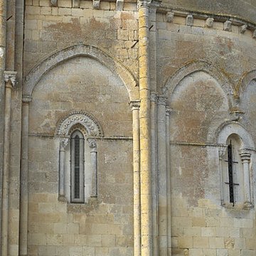 Église Saint-Pierre de Pujols
