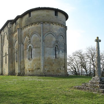 Église Saint-Pierre de Pujols