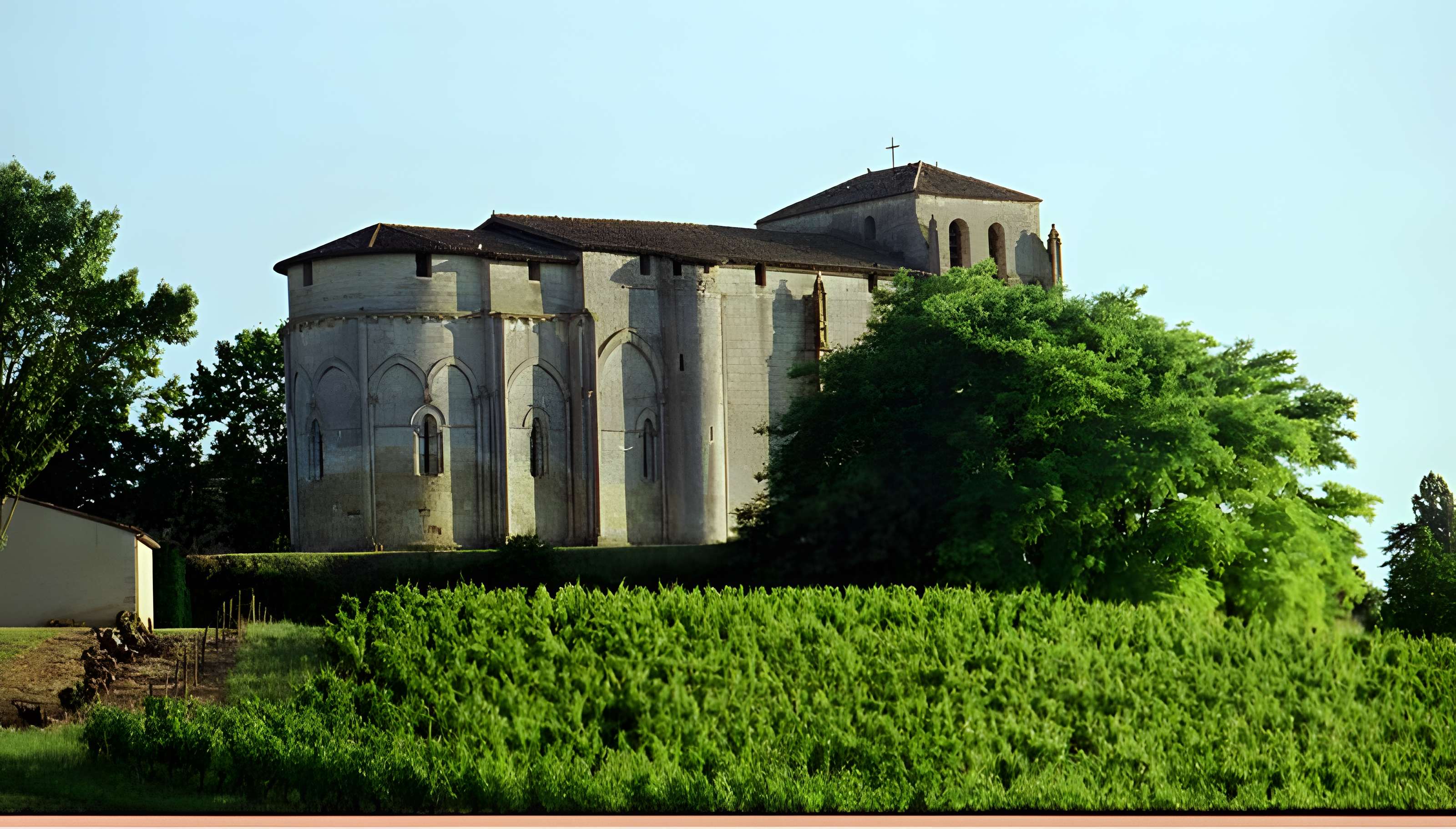 Église Saint-Pierre de Pujols