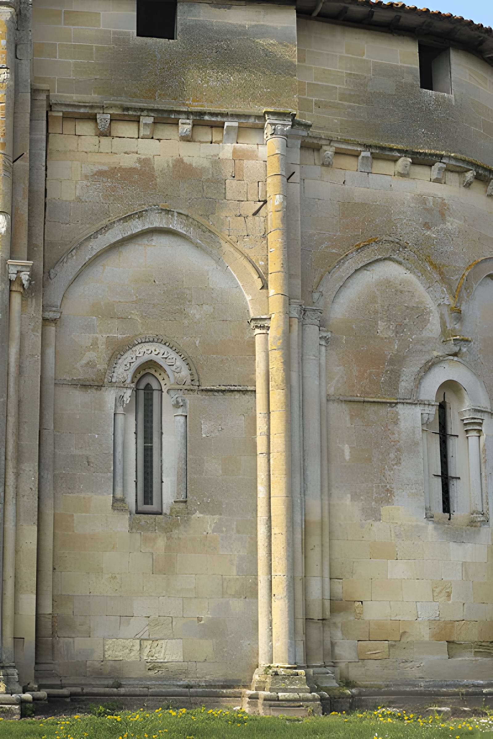 Église Saint-Pierre de Pujols