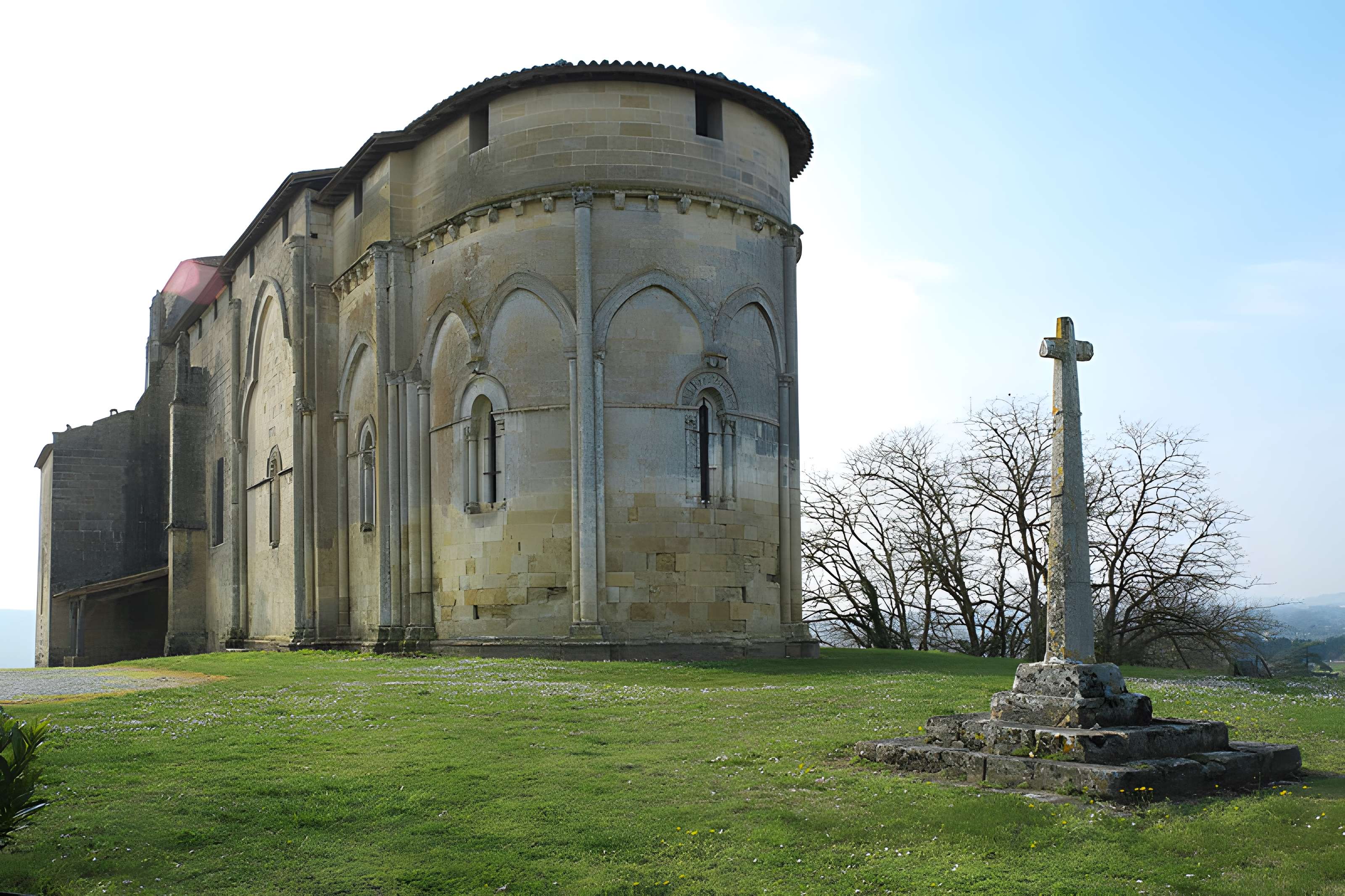 Église Saint-Pierre de Pujols