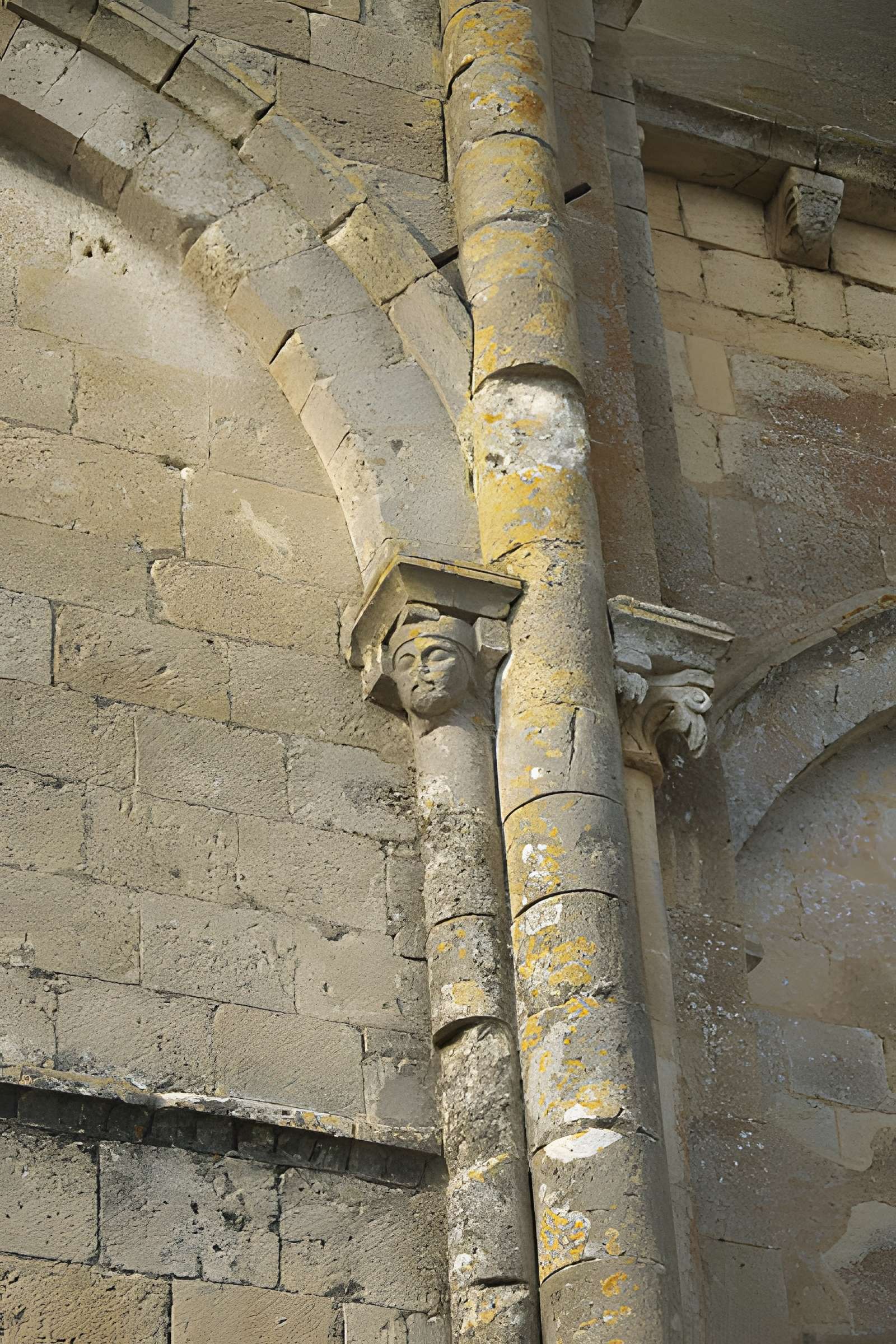 Église Saint-Pierre de Pujols