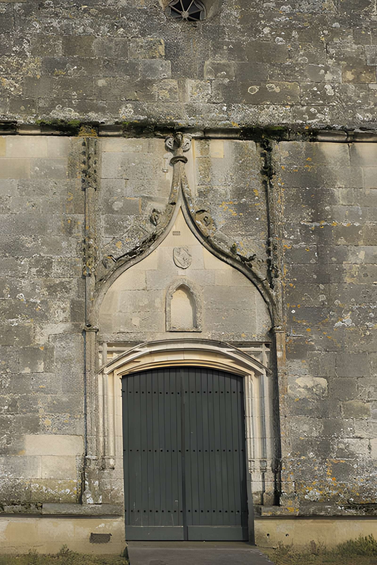 Église Saint-Pierre de Pujols