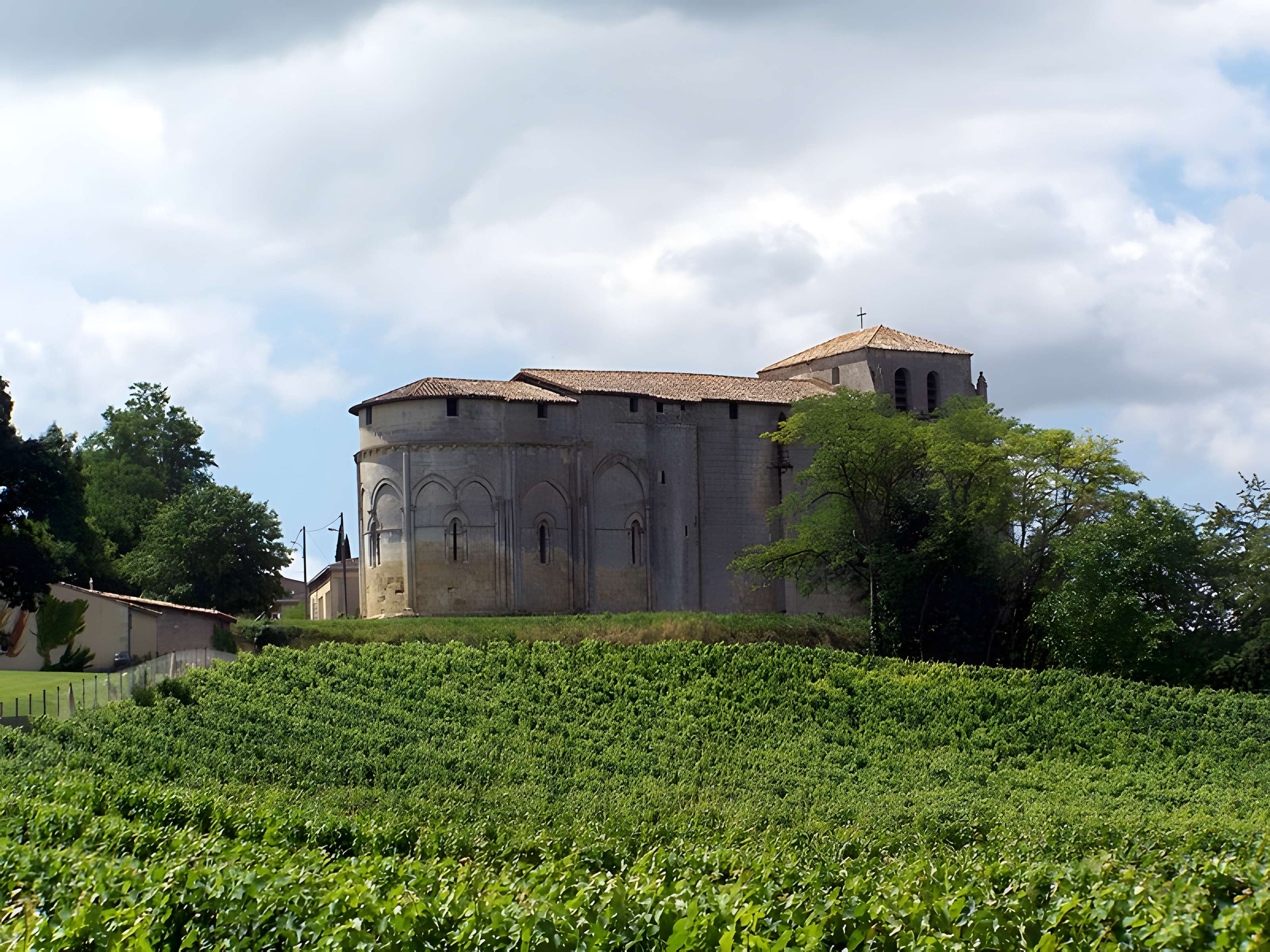 Église Saint-Pierre de Pujols