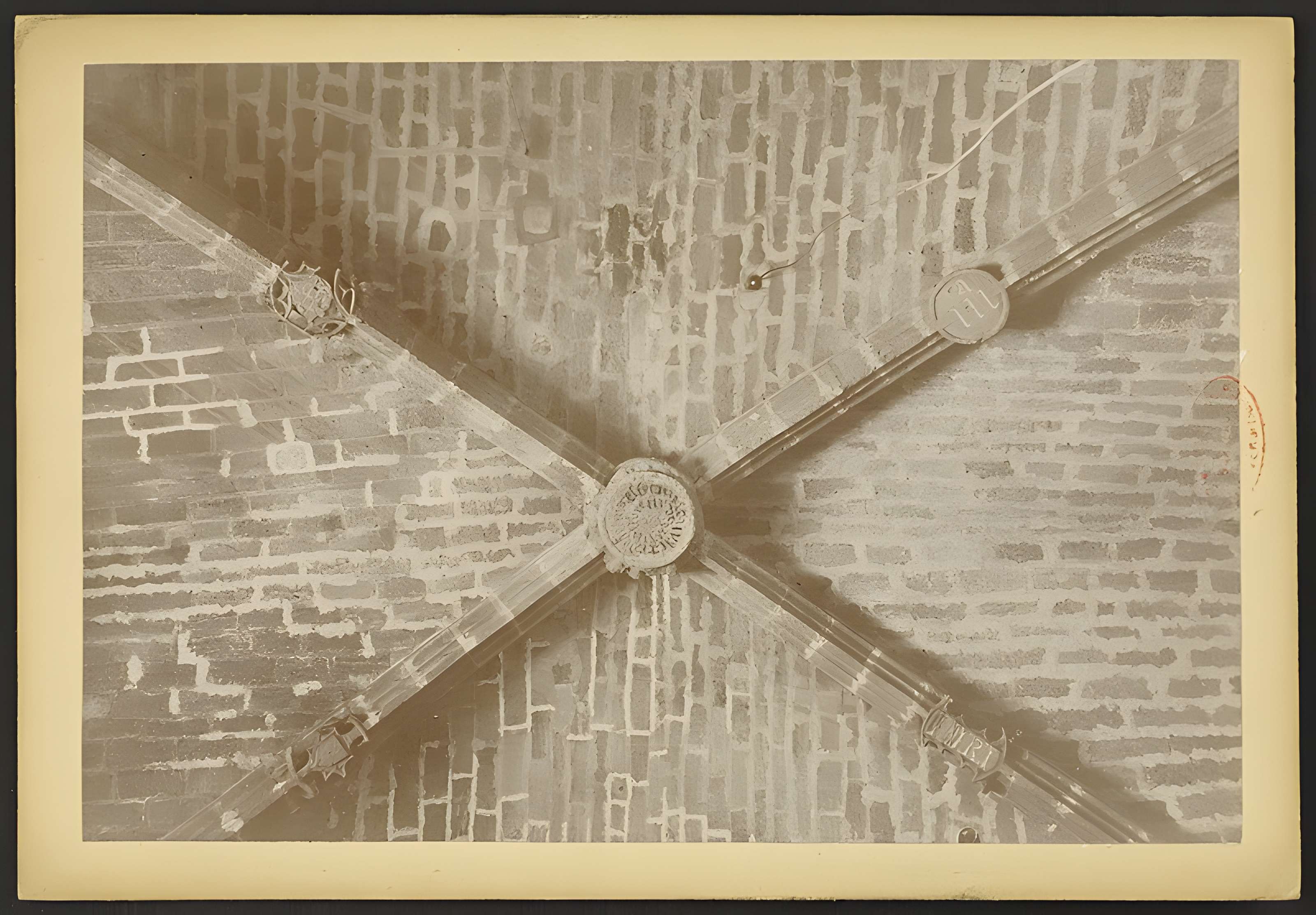 Église Saint-Pierre de Pujols