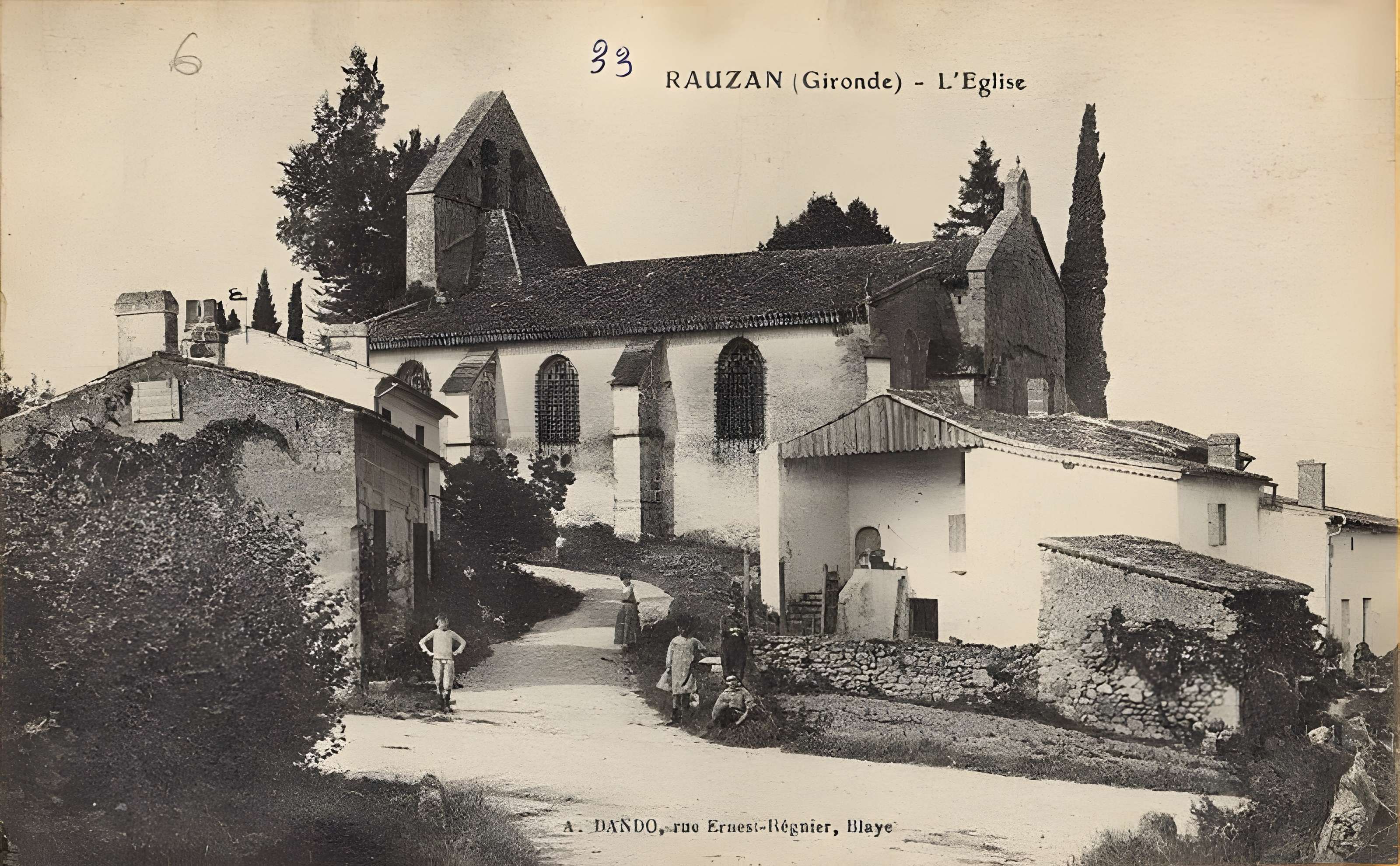 Église Saint-Pierre de Rauzan