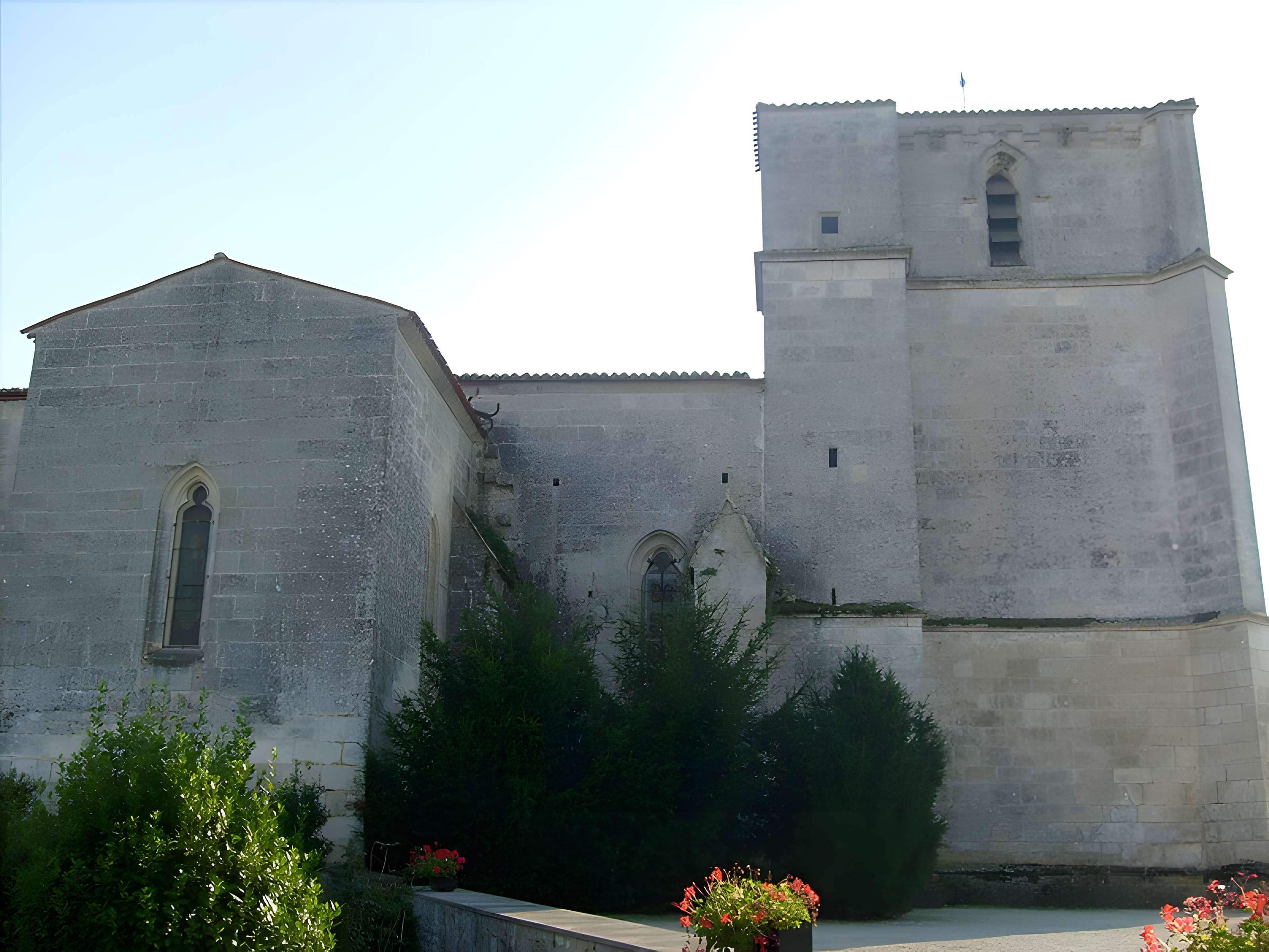 Église Saint-Pierre de Romegoux
