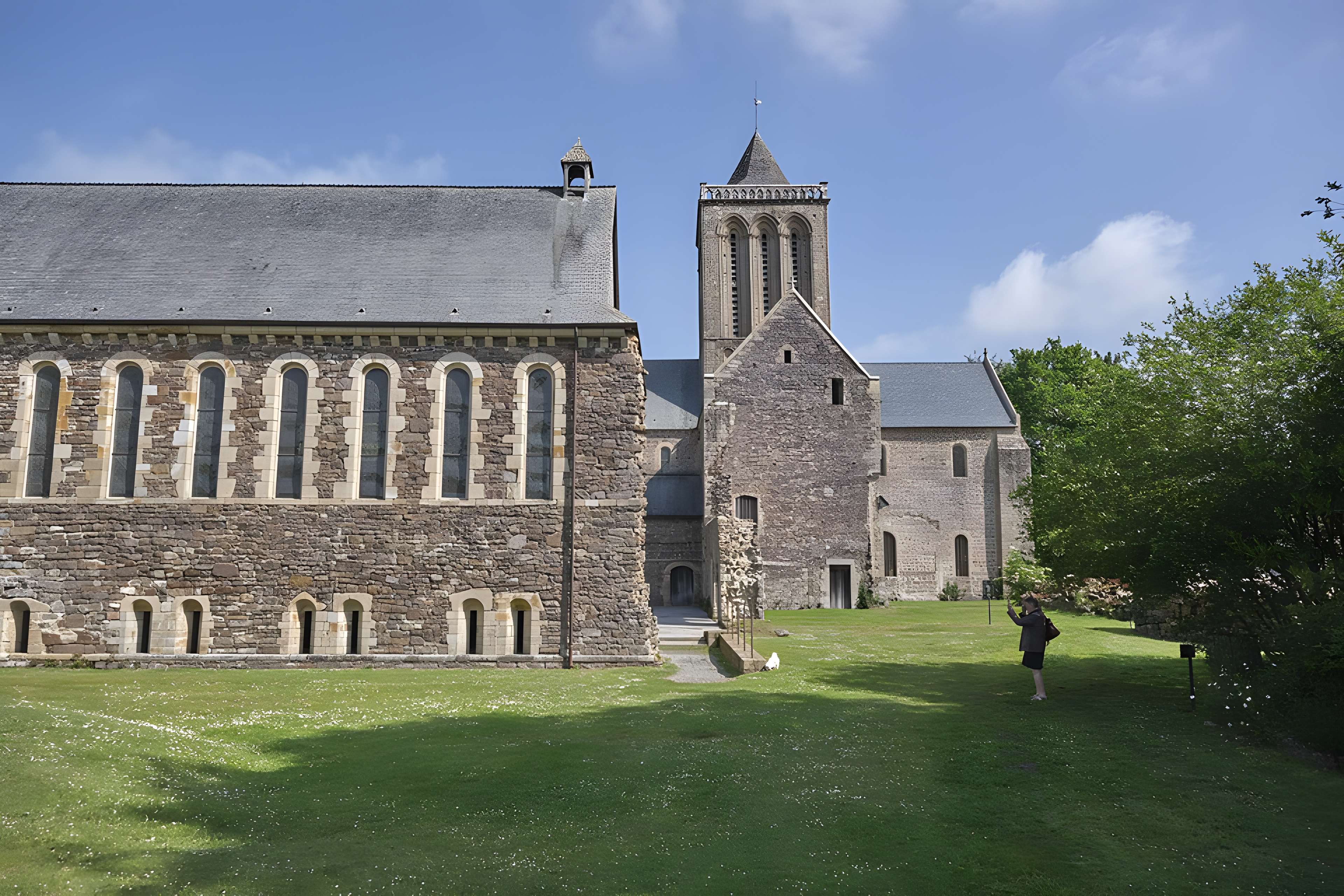 Abbaye de La Lucerne d'Outremer