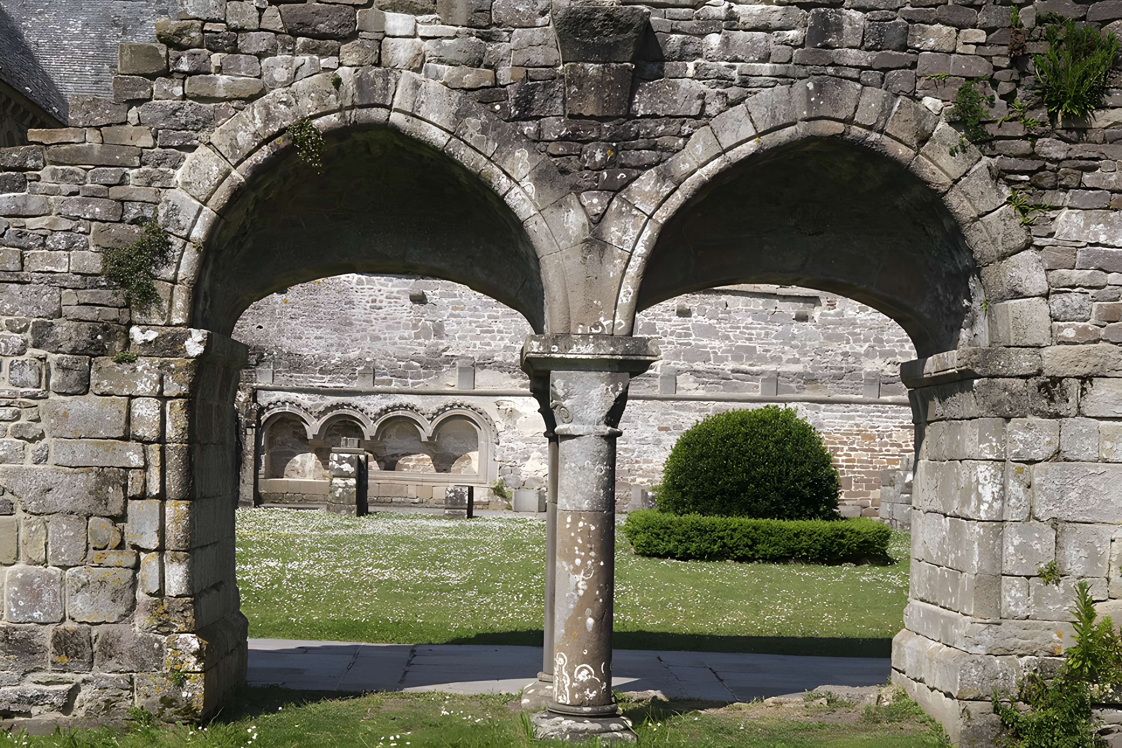 Abbaye de La Lucerne d'Outremer