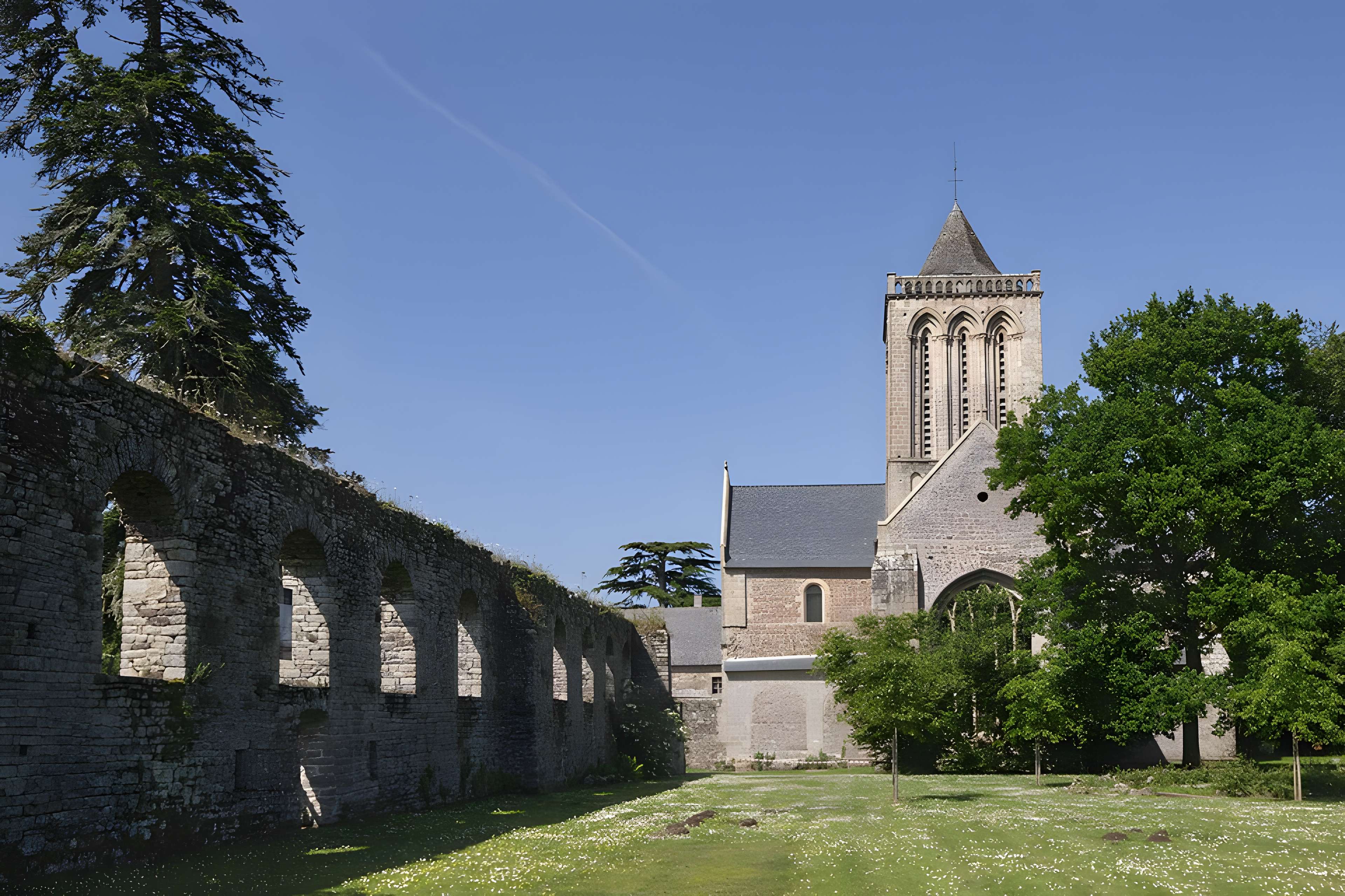 Abbaye de La Lucerne d'Outremer