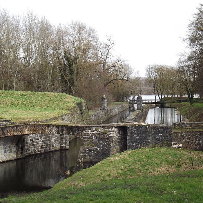 Photo de Ancienne enceinte espagnole