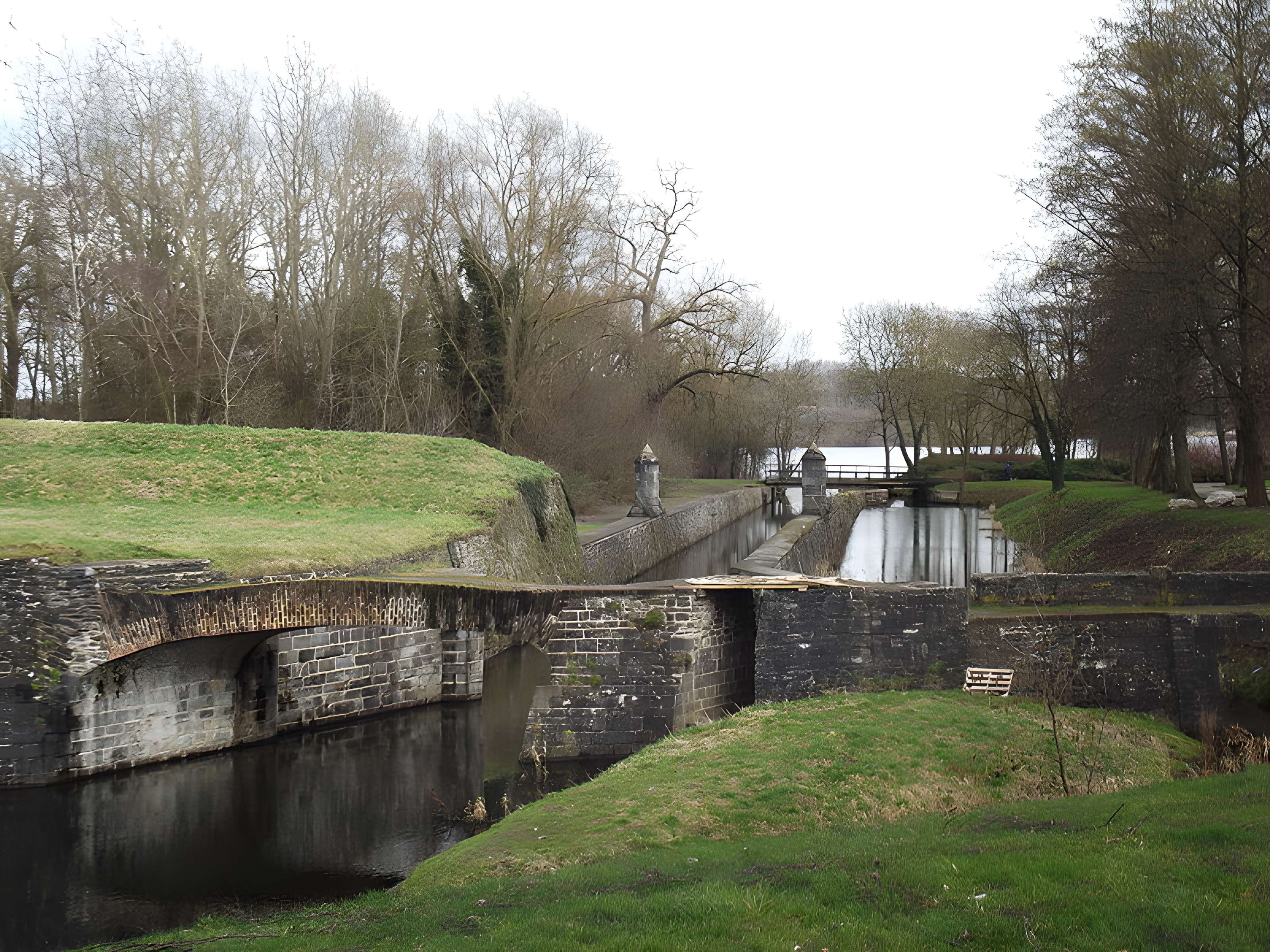 Ancienne enceinte espagnole