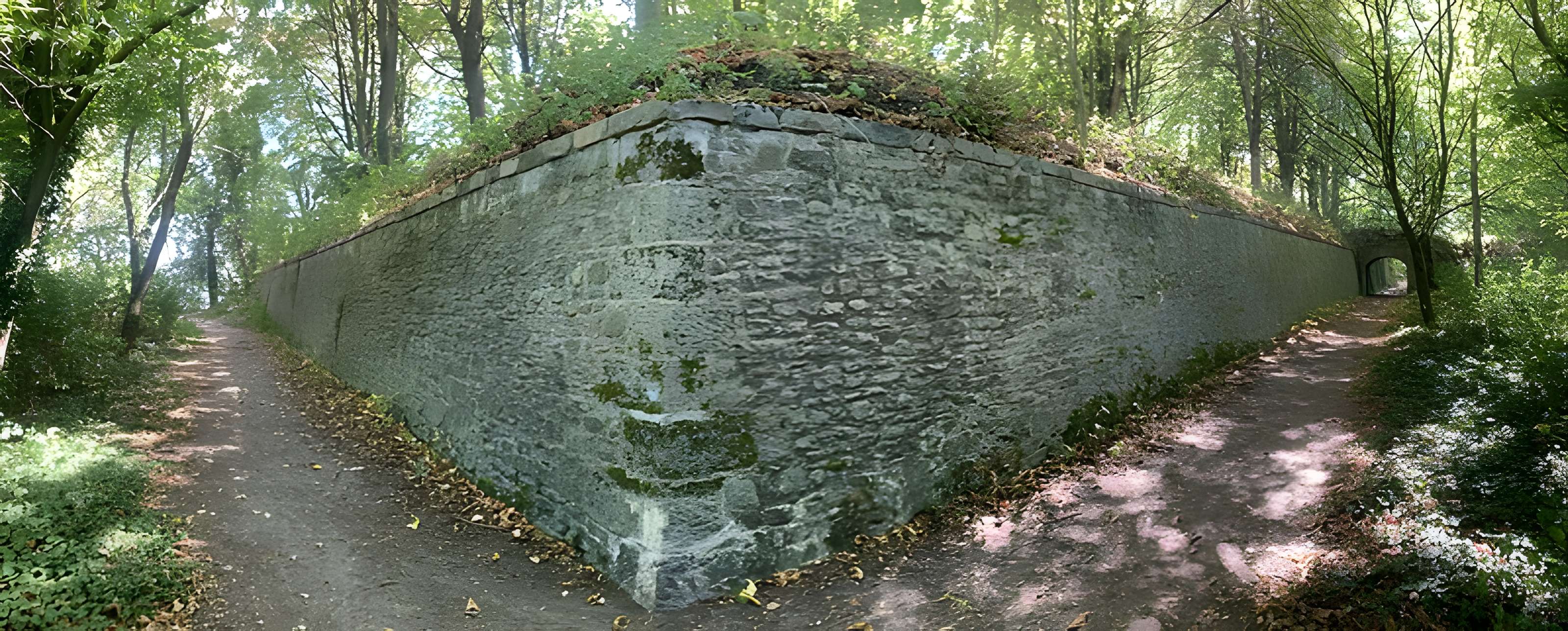 Ancienne enceinte espagnole