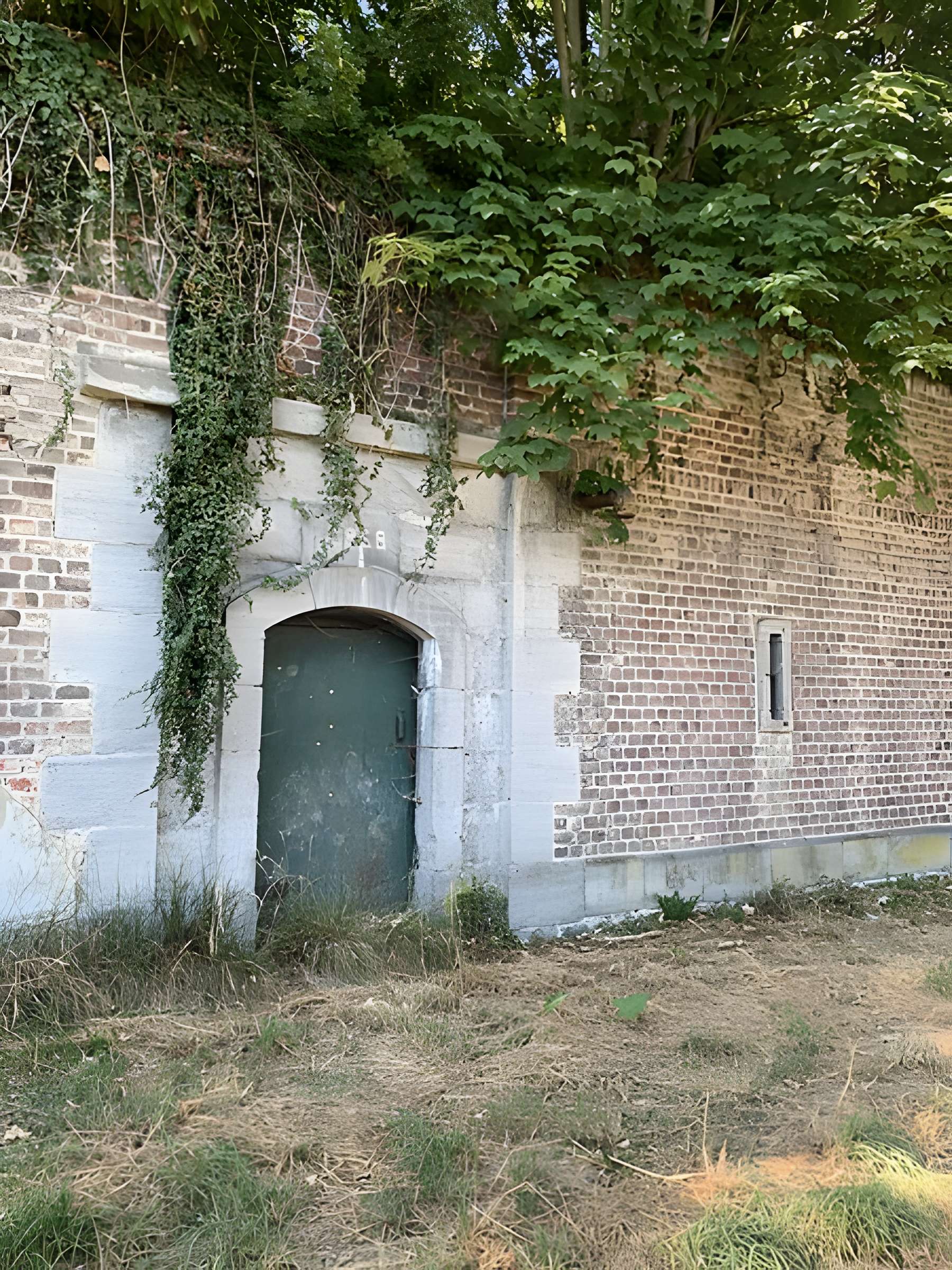 Ancienne enceinte espagnole