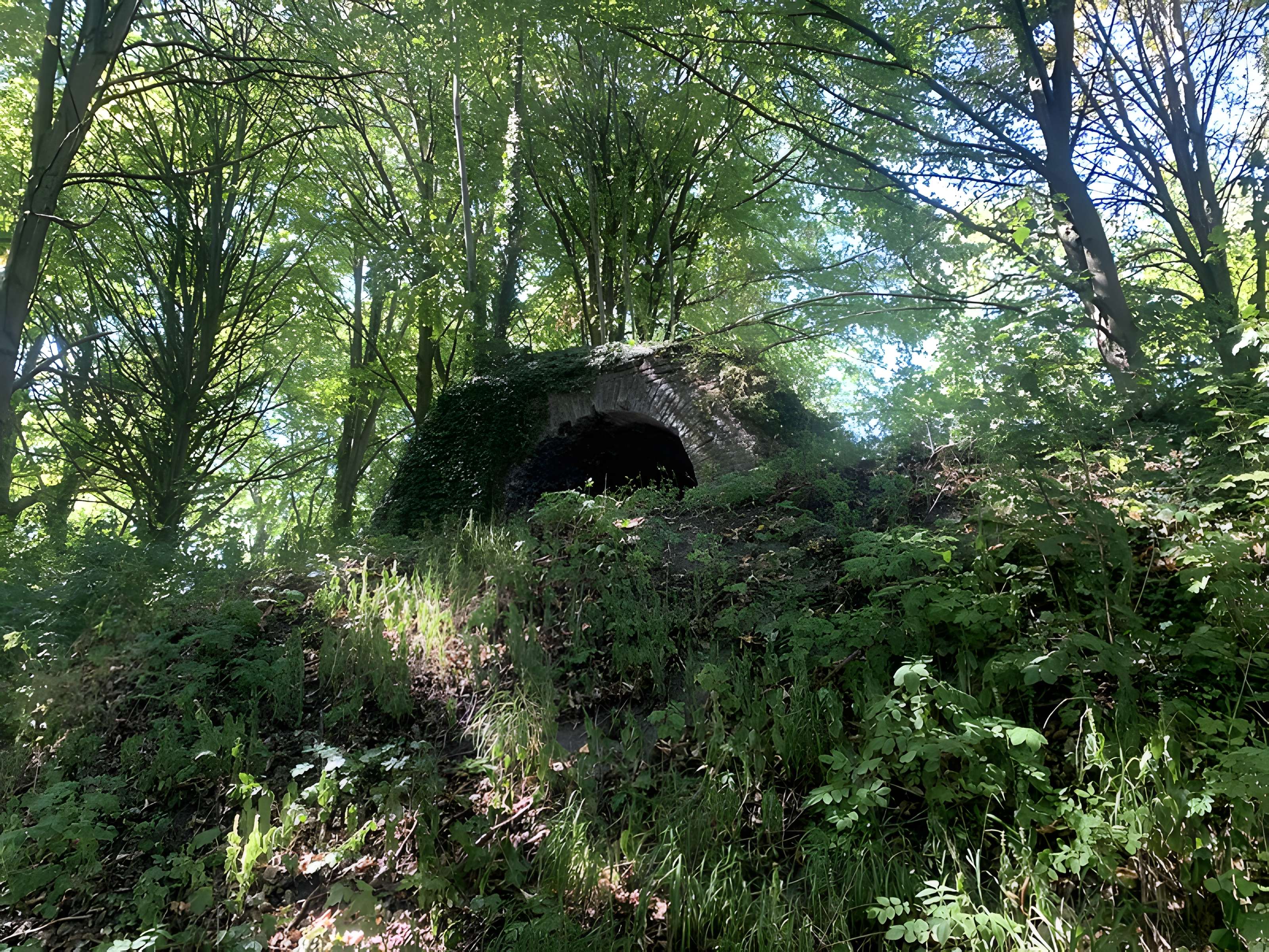 Ancienne enceinte espagnole