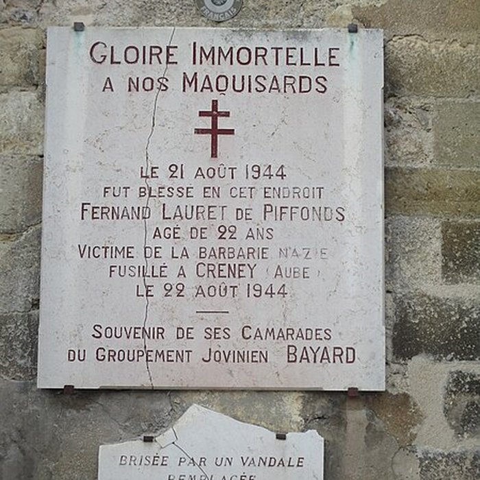 Photo de Église Saint-Pierre de Saint-Julien-du-Sault