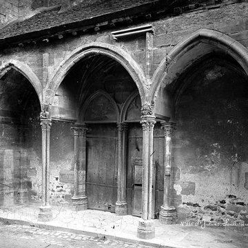 Église Saint-Pierre de Saint-Julien-du-Sault