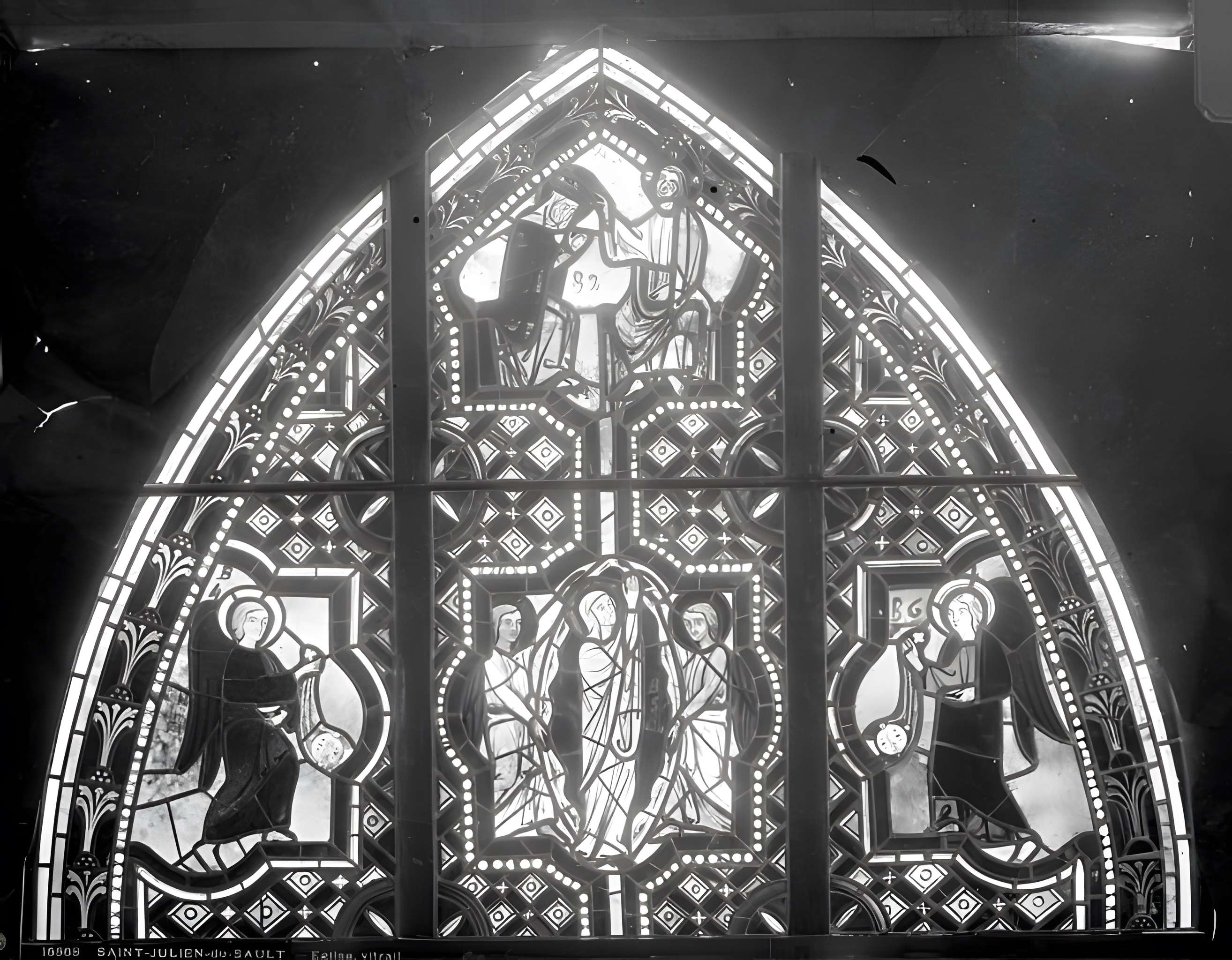 Église Saint-Pierre de Saint-Julien-du-Sault