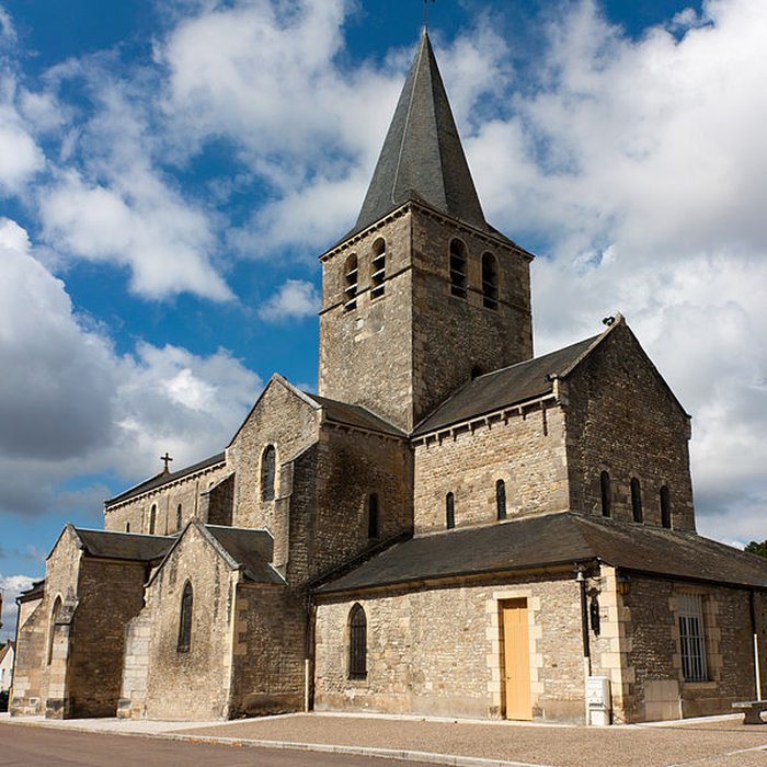 Photo de Église Saint-Pierre de Saint-Pierre-le-Moûtier