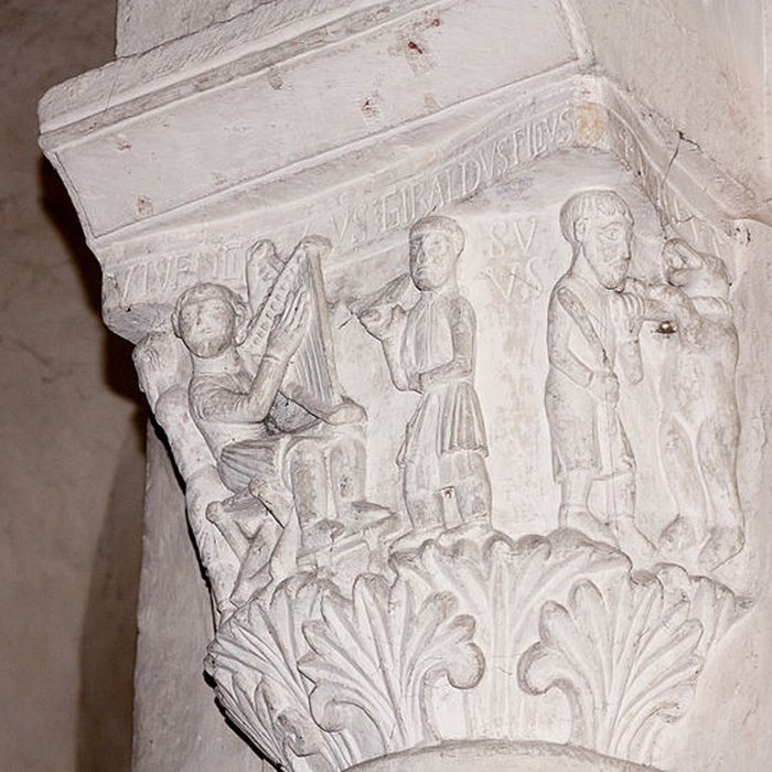 Photo de Église Saint-Pierre de Saint-Pierre-le-Moûtier