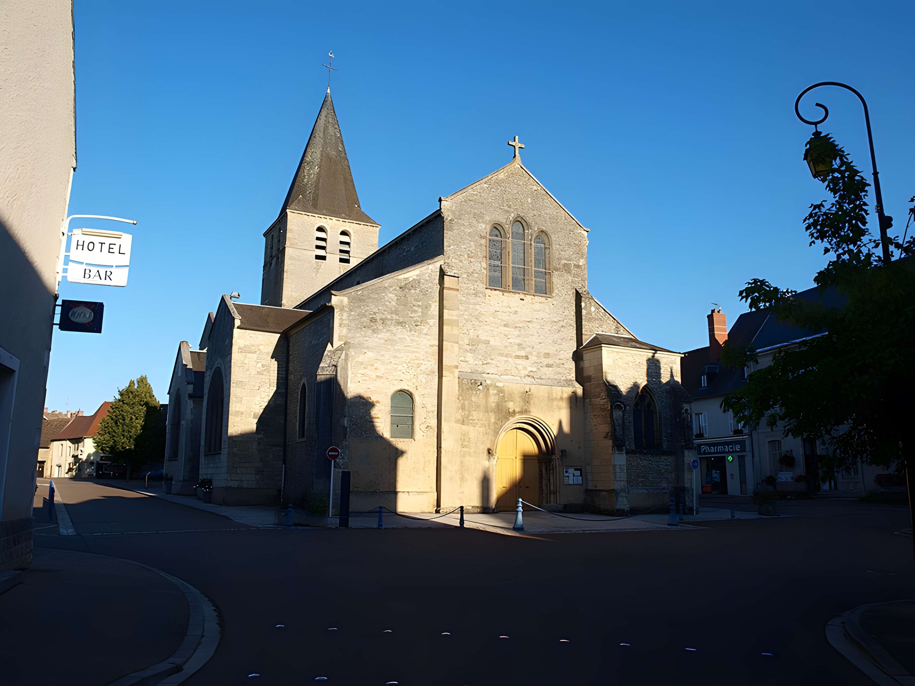 Église Saint-Pierre de Saint-Pierre-le-Moûtier