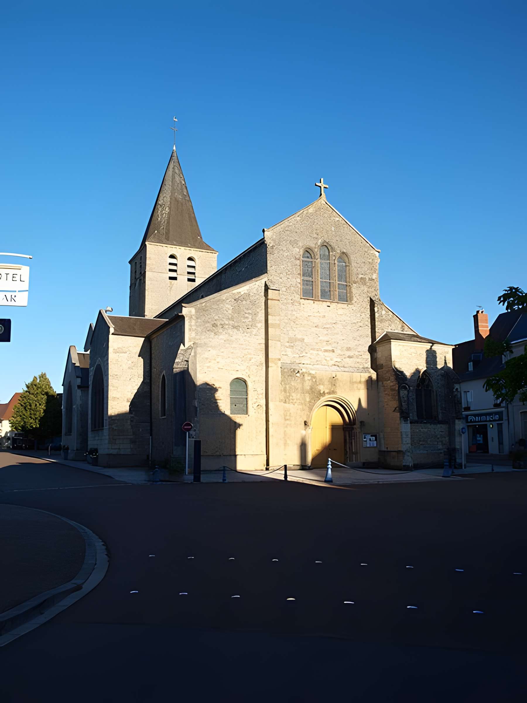 Église Saint-Pierre de Saint-Pierre-le-Moûtier