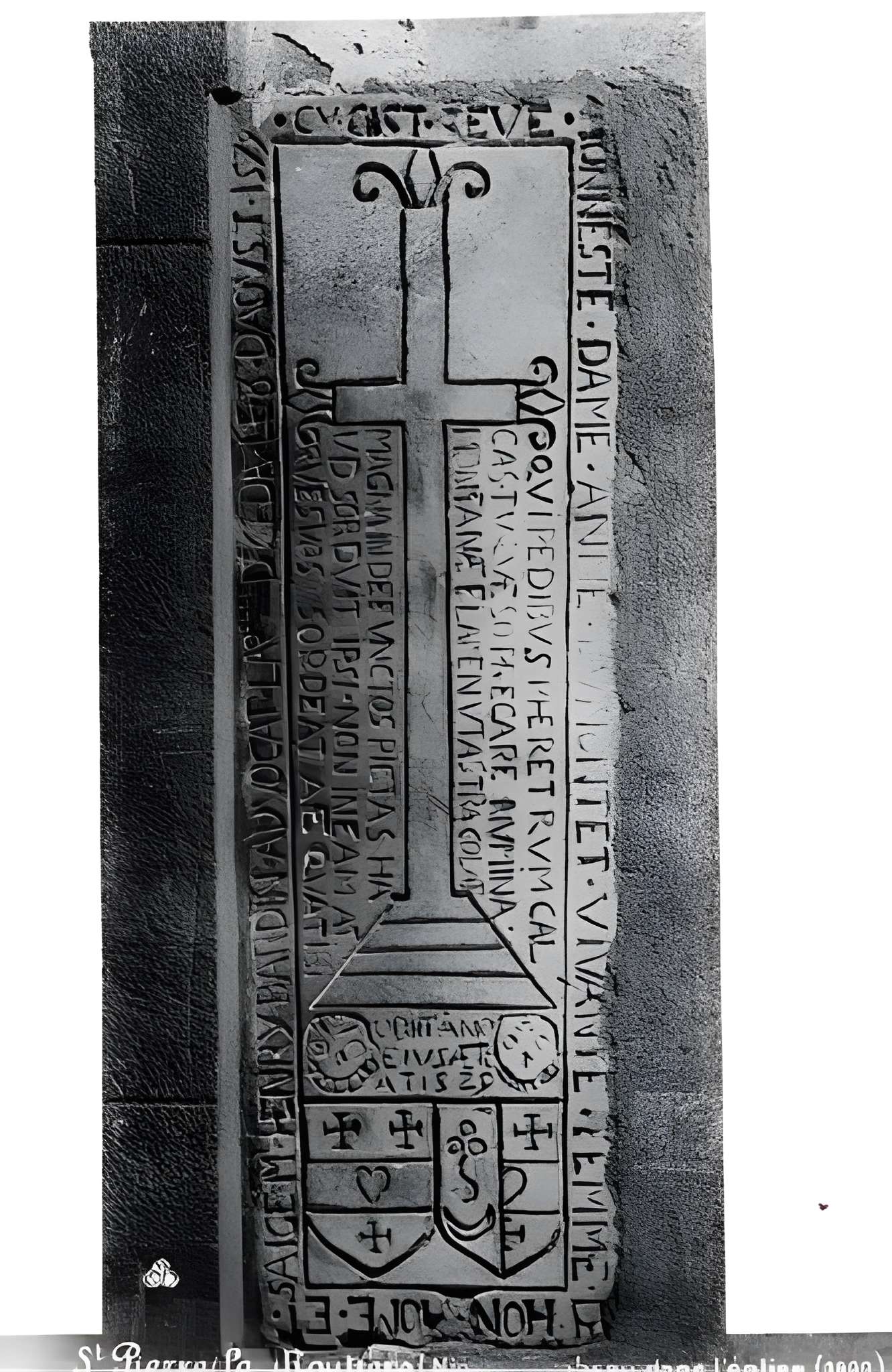 Église Saint-Pierre de Saint-Pierre-le-Moûtier