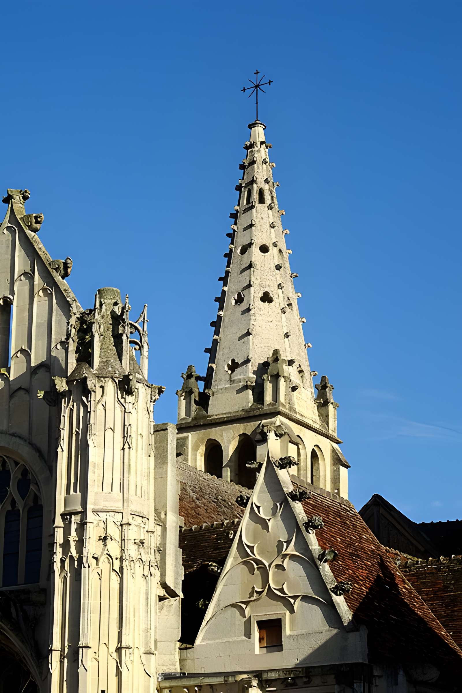 Église Saint-Pierre de Senlis